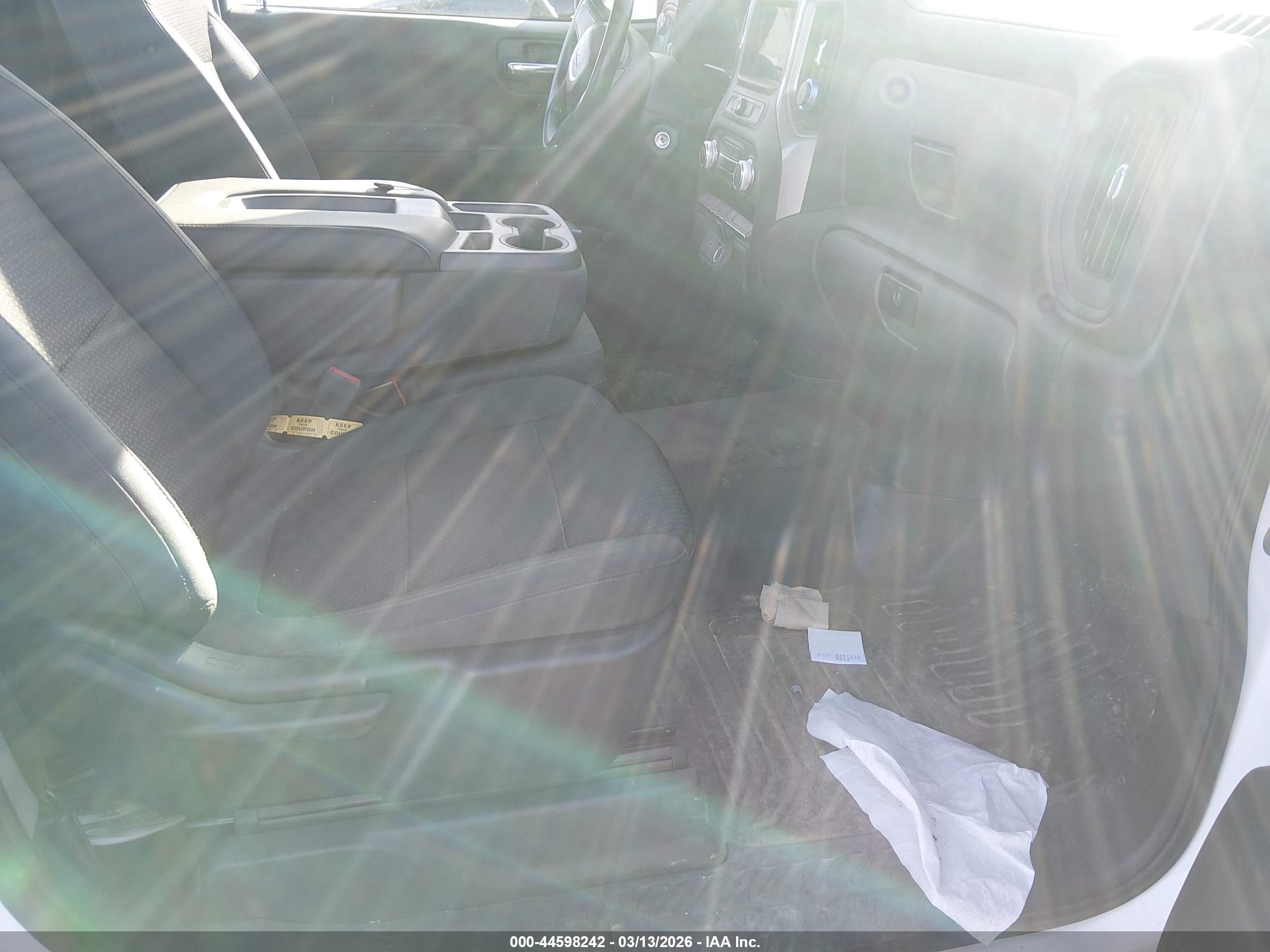 GMC SIERRA image 5