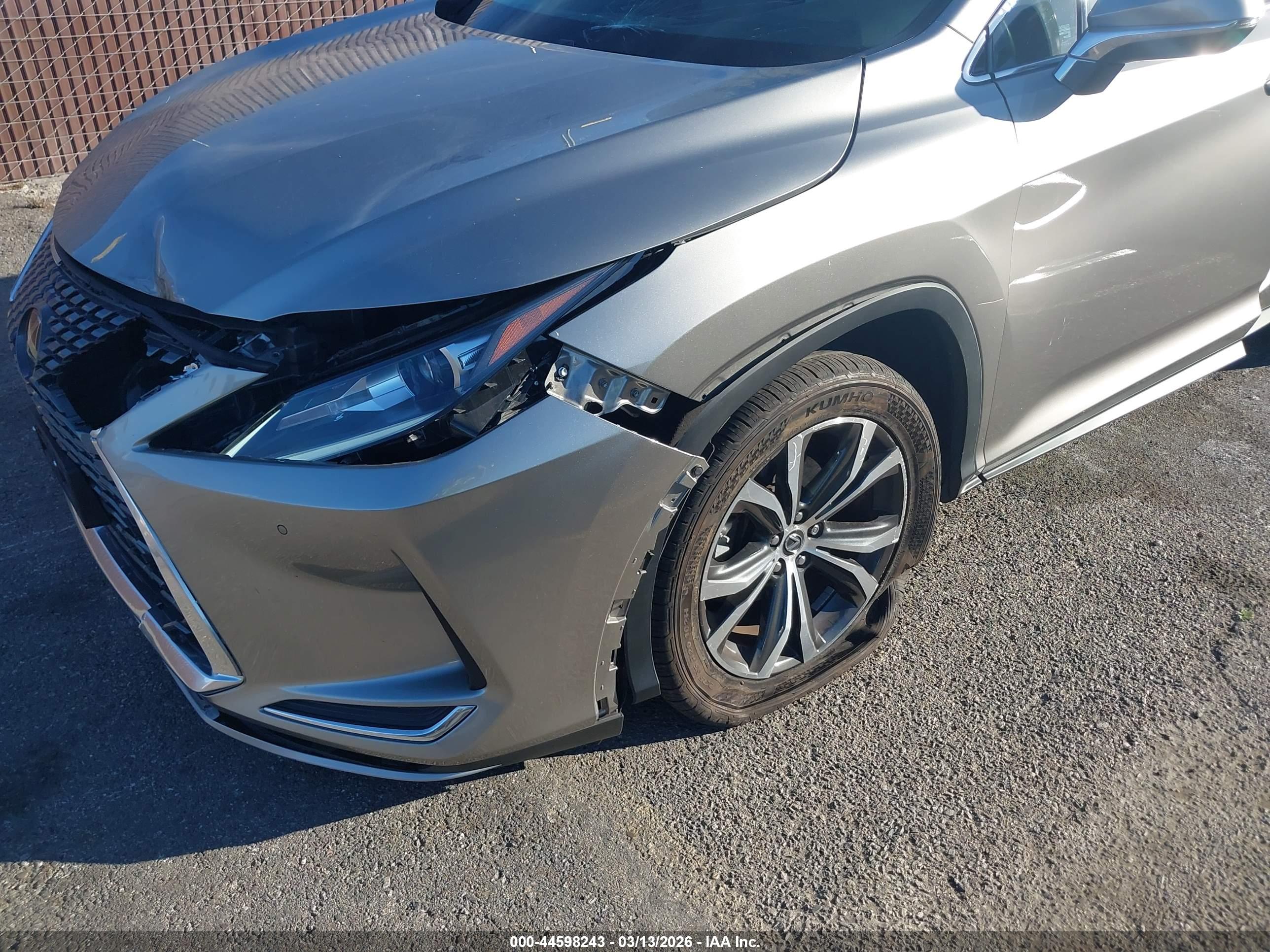 LEXUS RX image 6