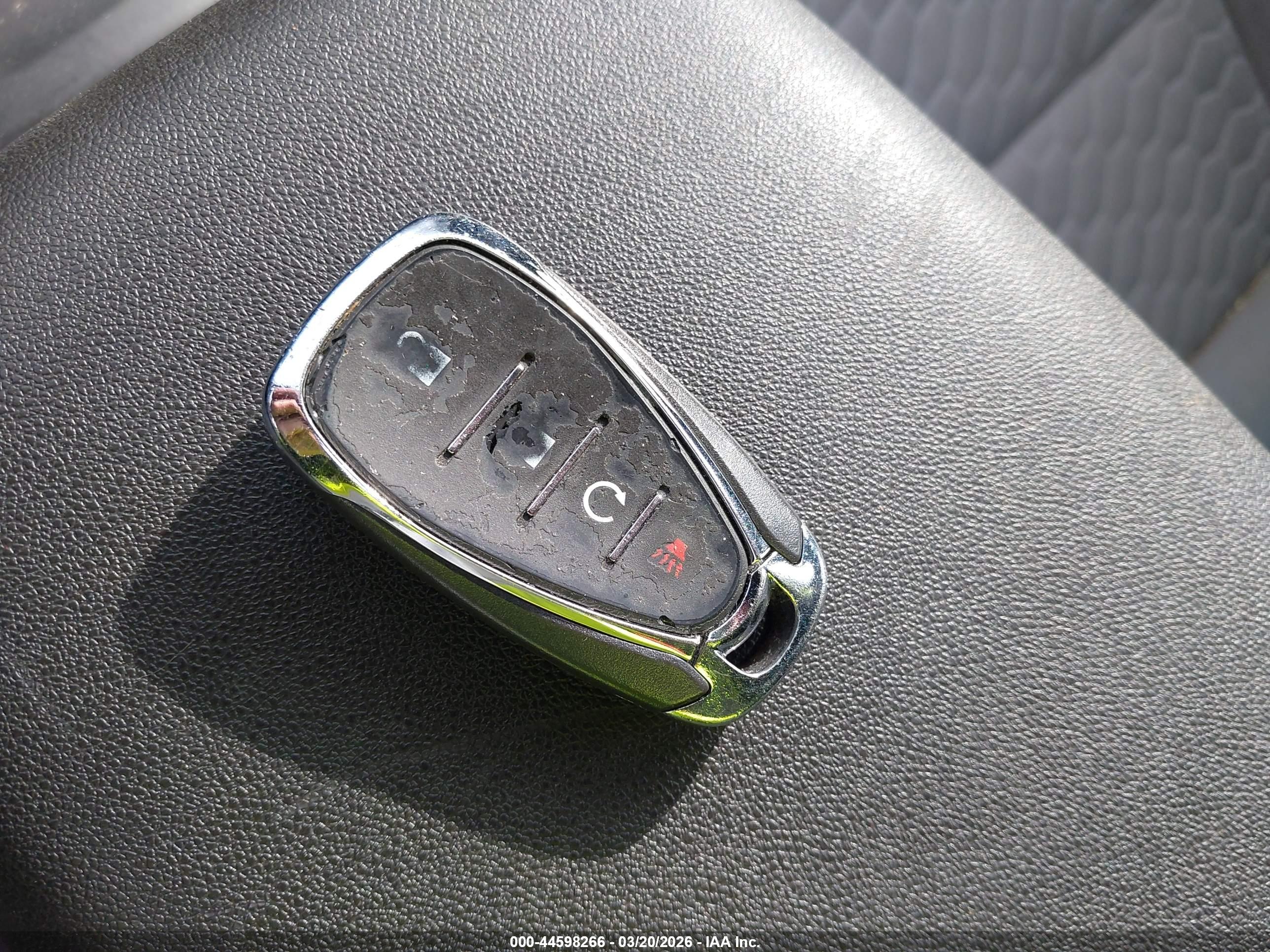 CHEVROLET EQUINOX image 11