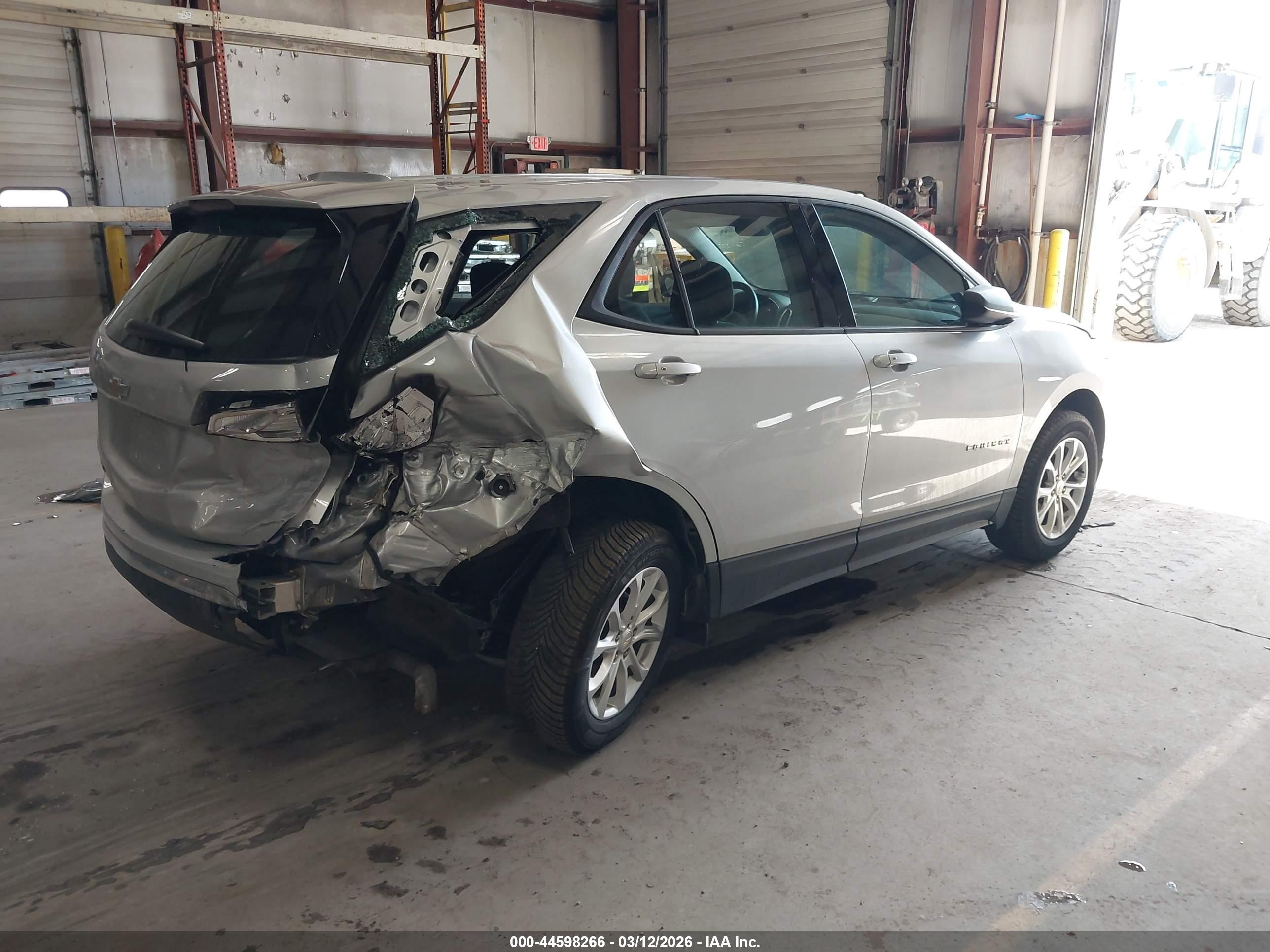 CHEVROLET EQUINOX image 4