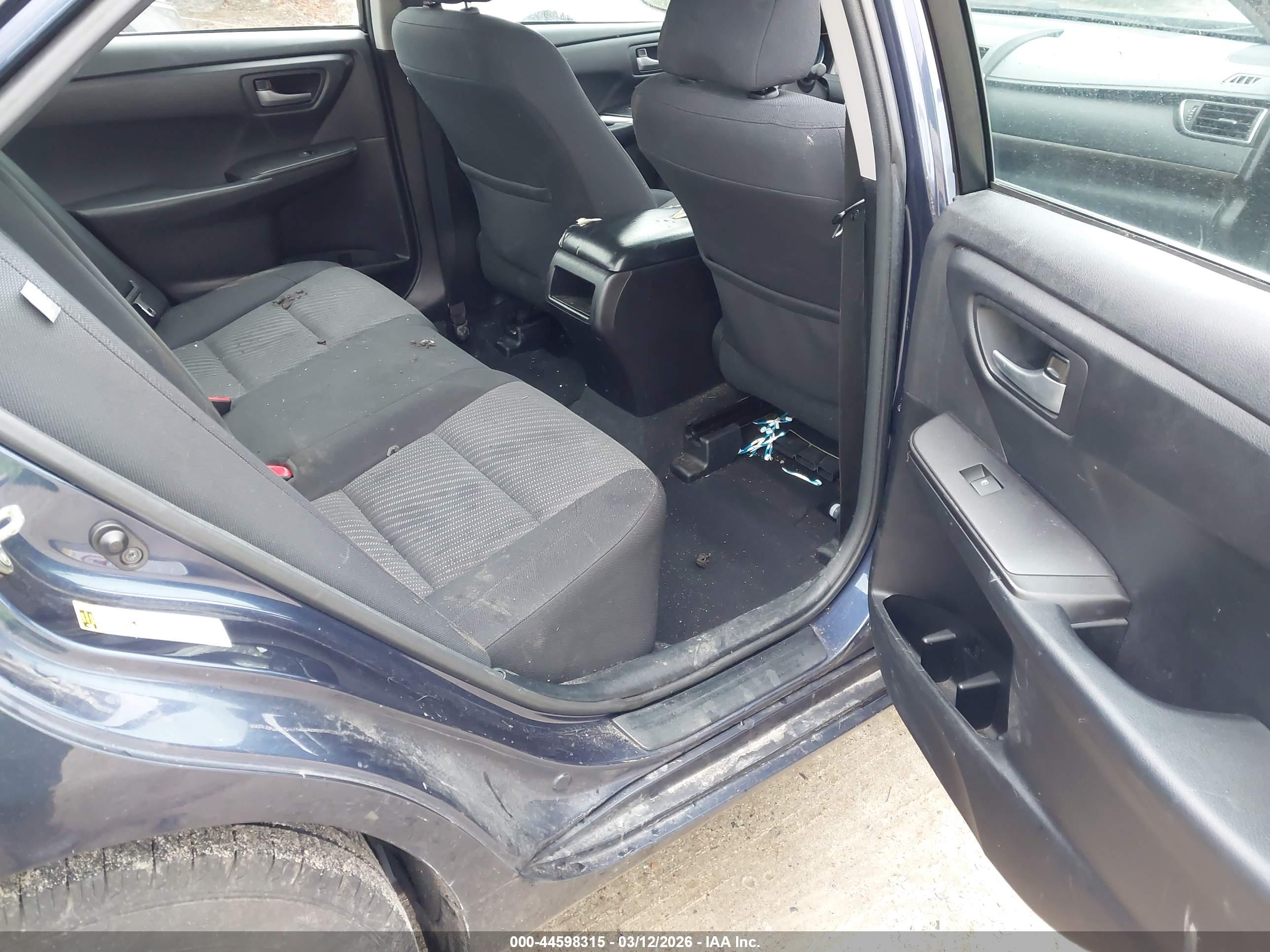 TOYOTA CAMRY image 8