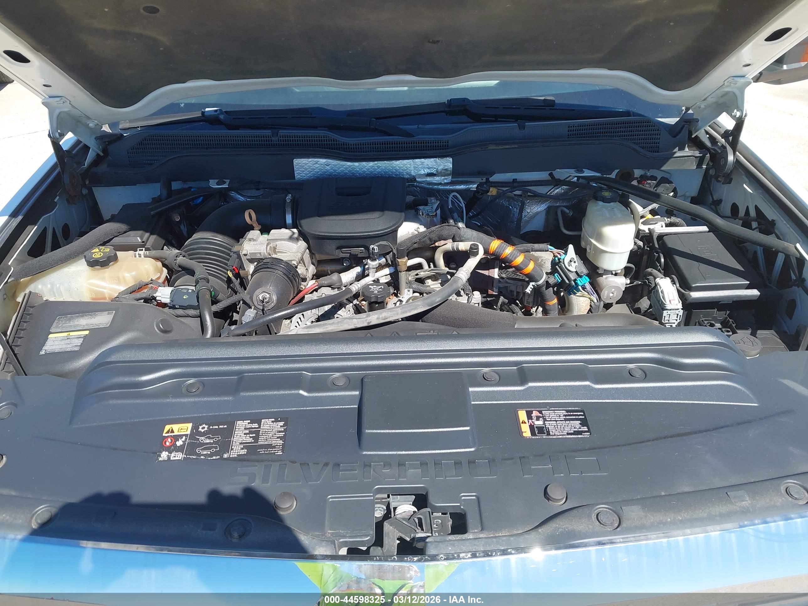 CHEVROLET SILVERADO image 10