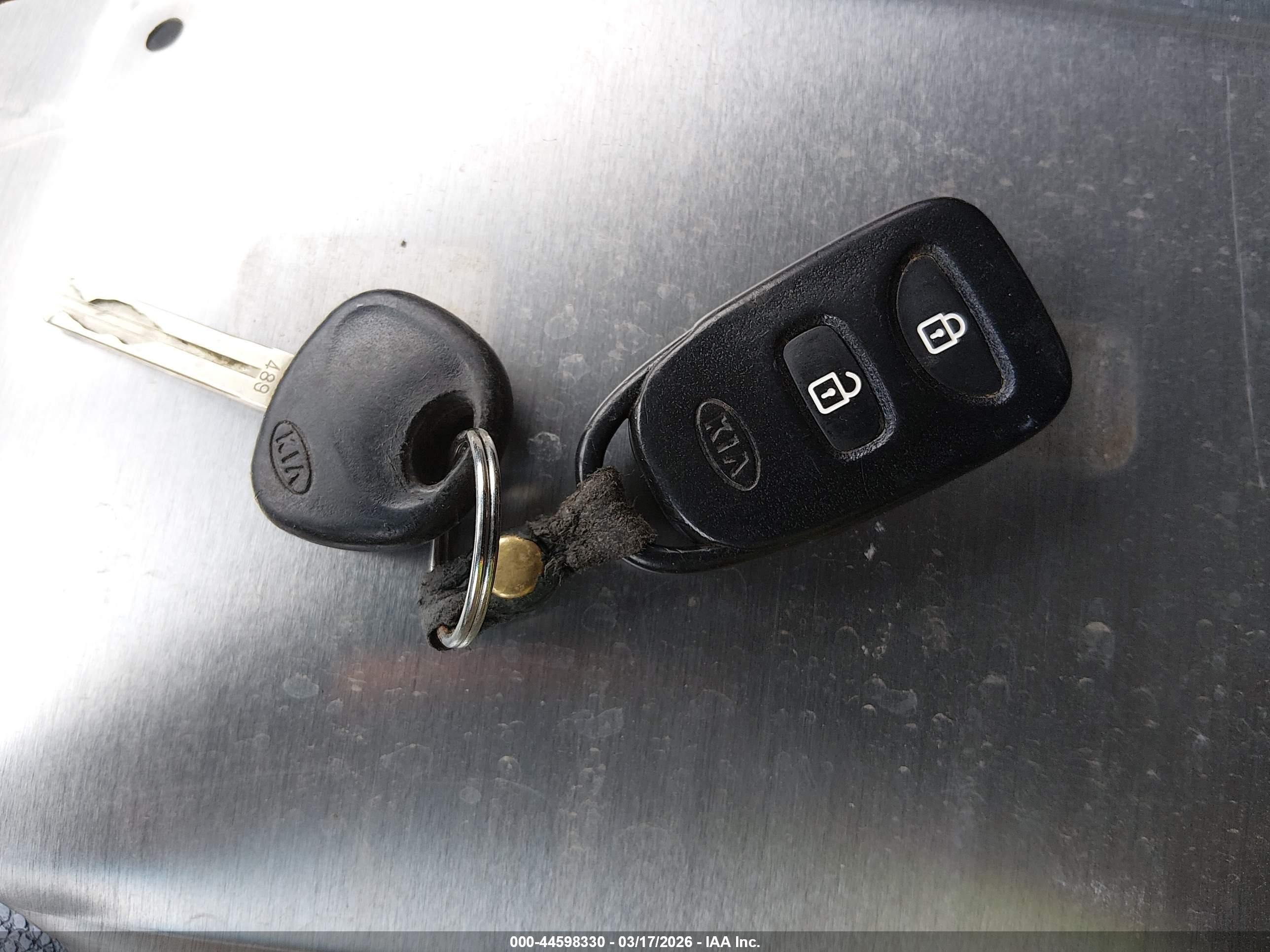 KIA SORENTO image 11