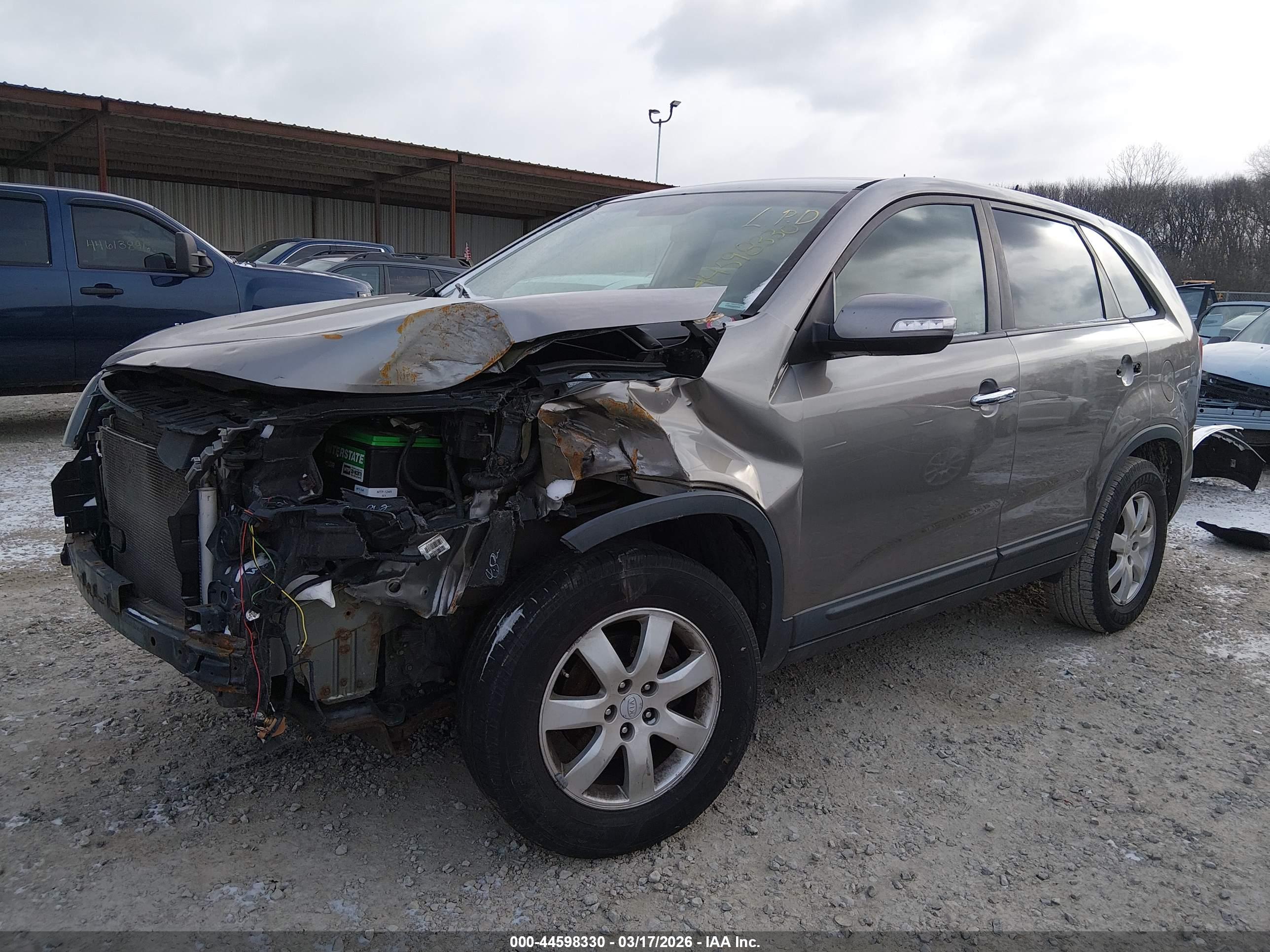 KIA SORENTO image 2