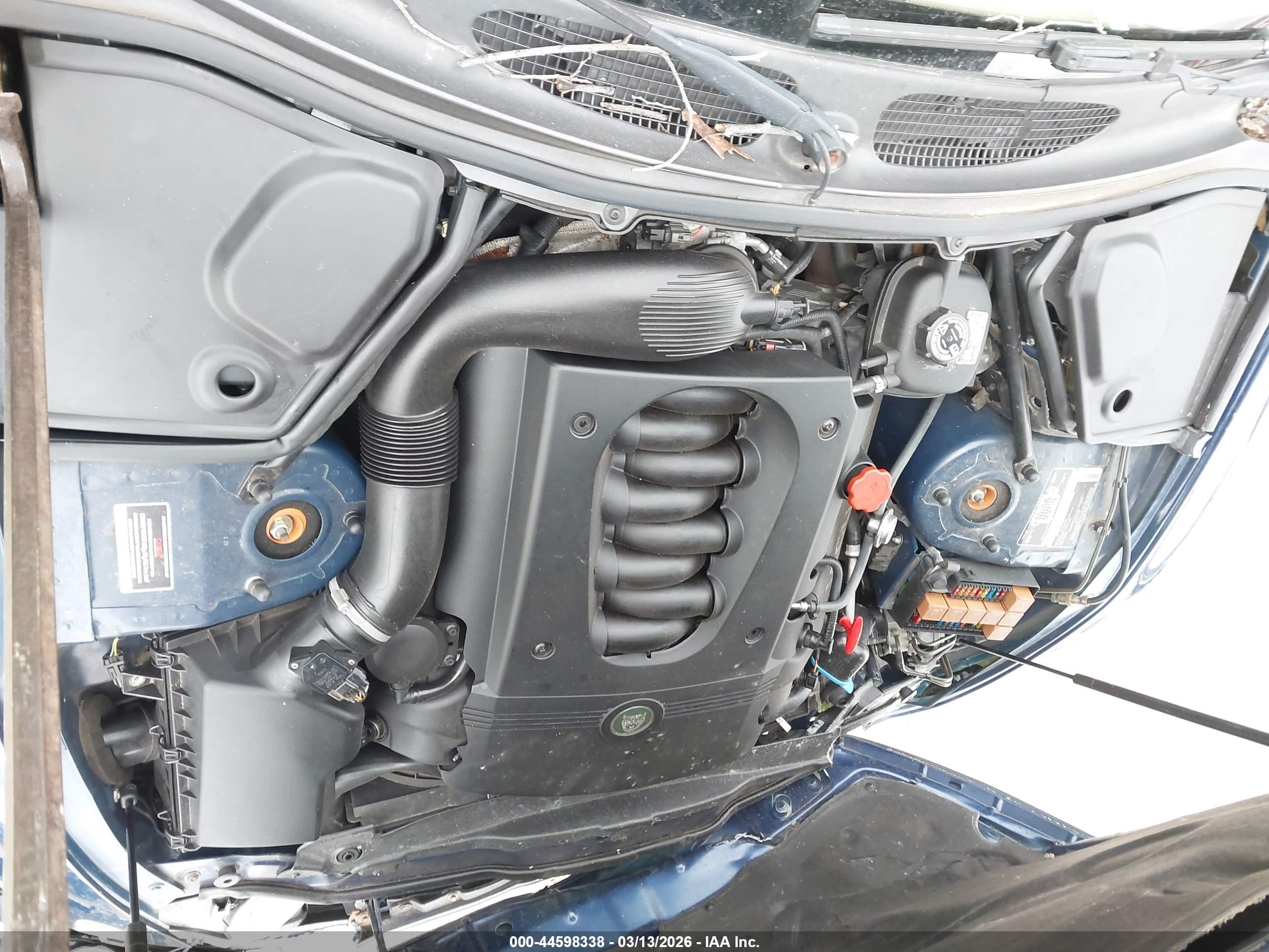 JAGUAR XK8 image 10