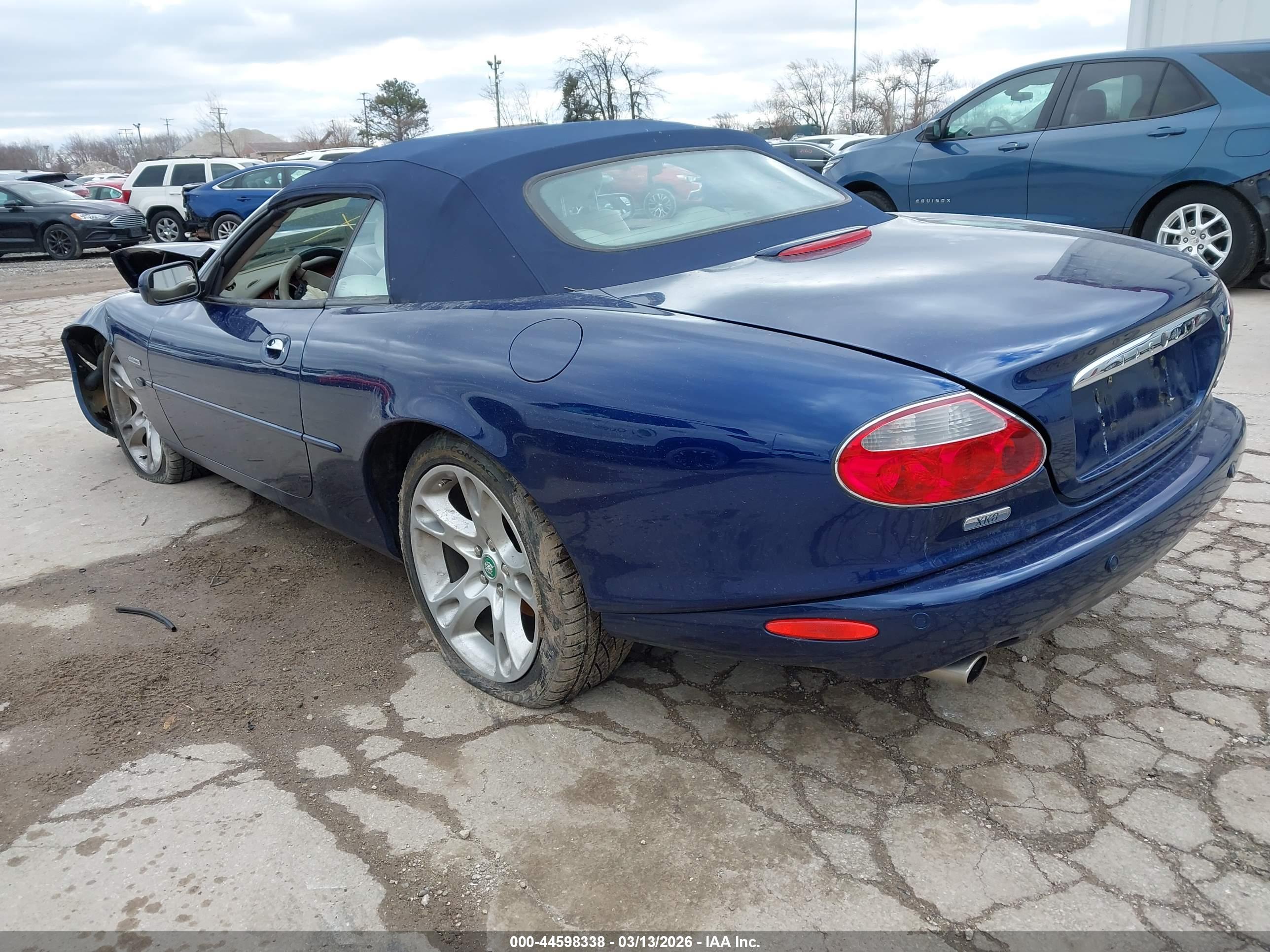 JAGUAR XK8 image 3