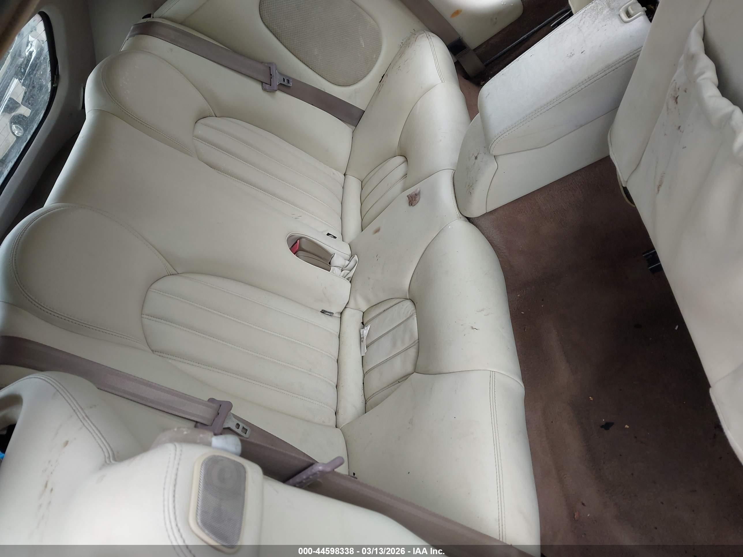 JAGUAR XK8 image 8