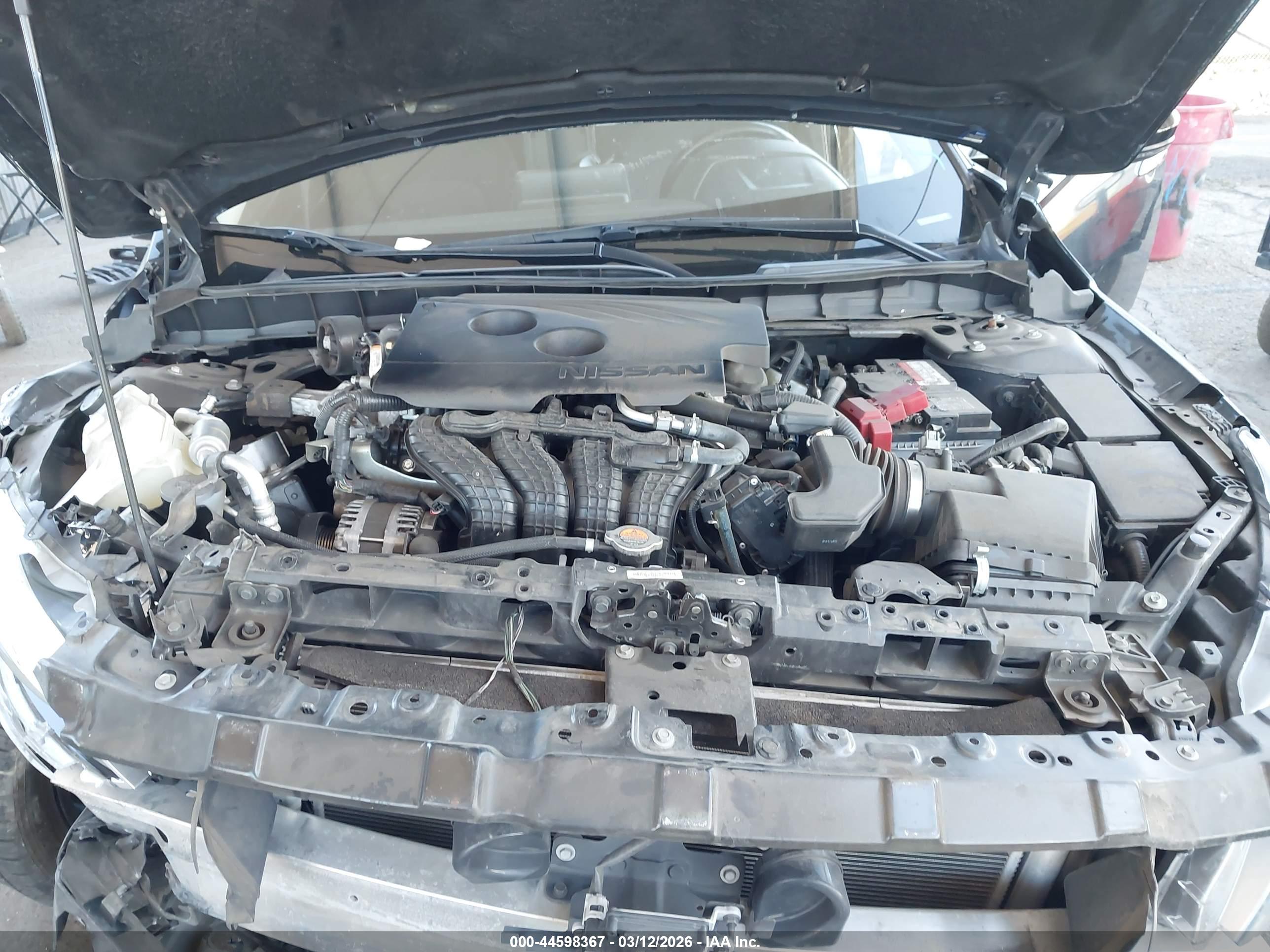 NISSAN ALTIMA image 10
