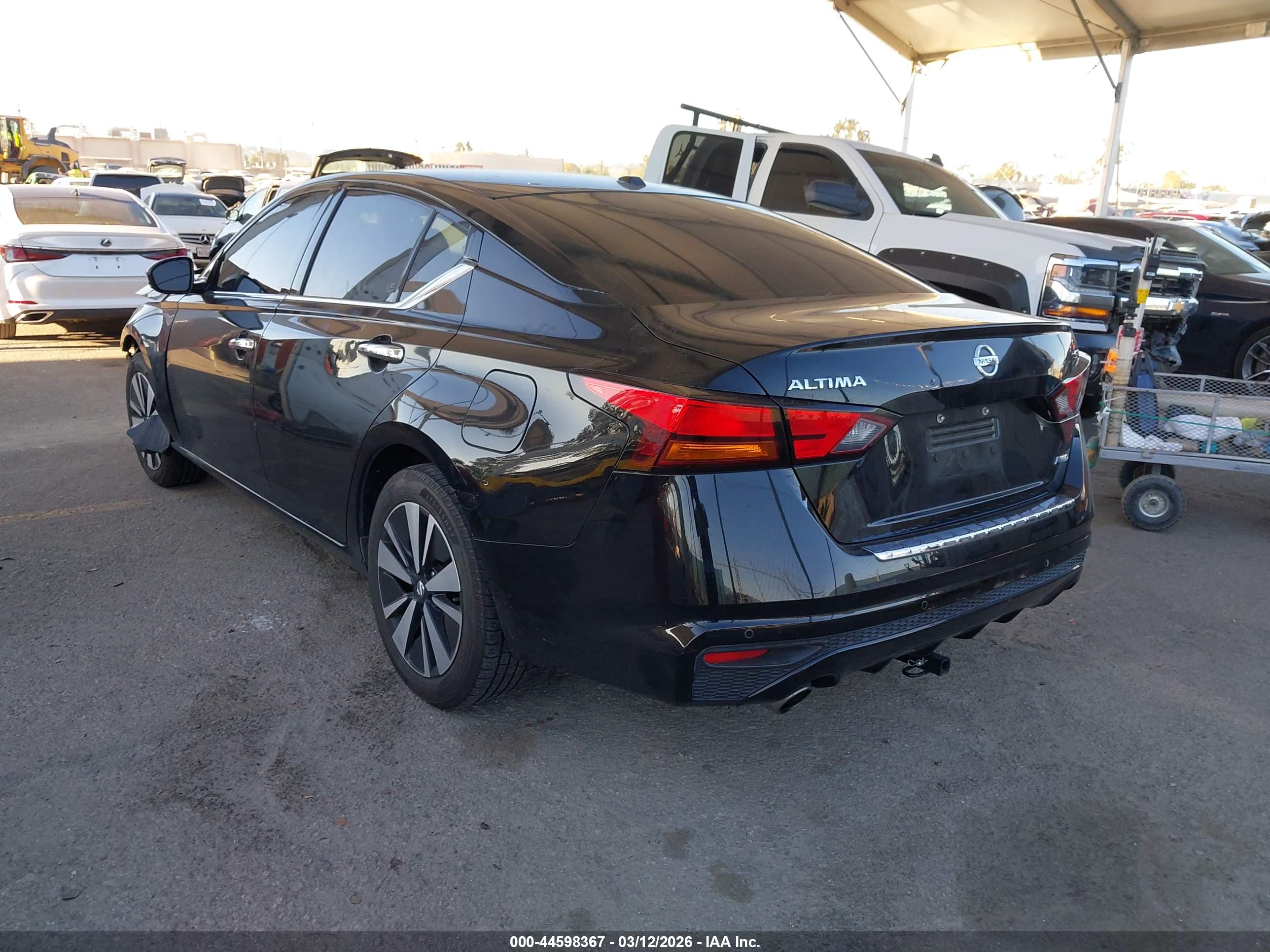 NISSAN ALTIMA image 3