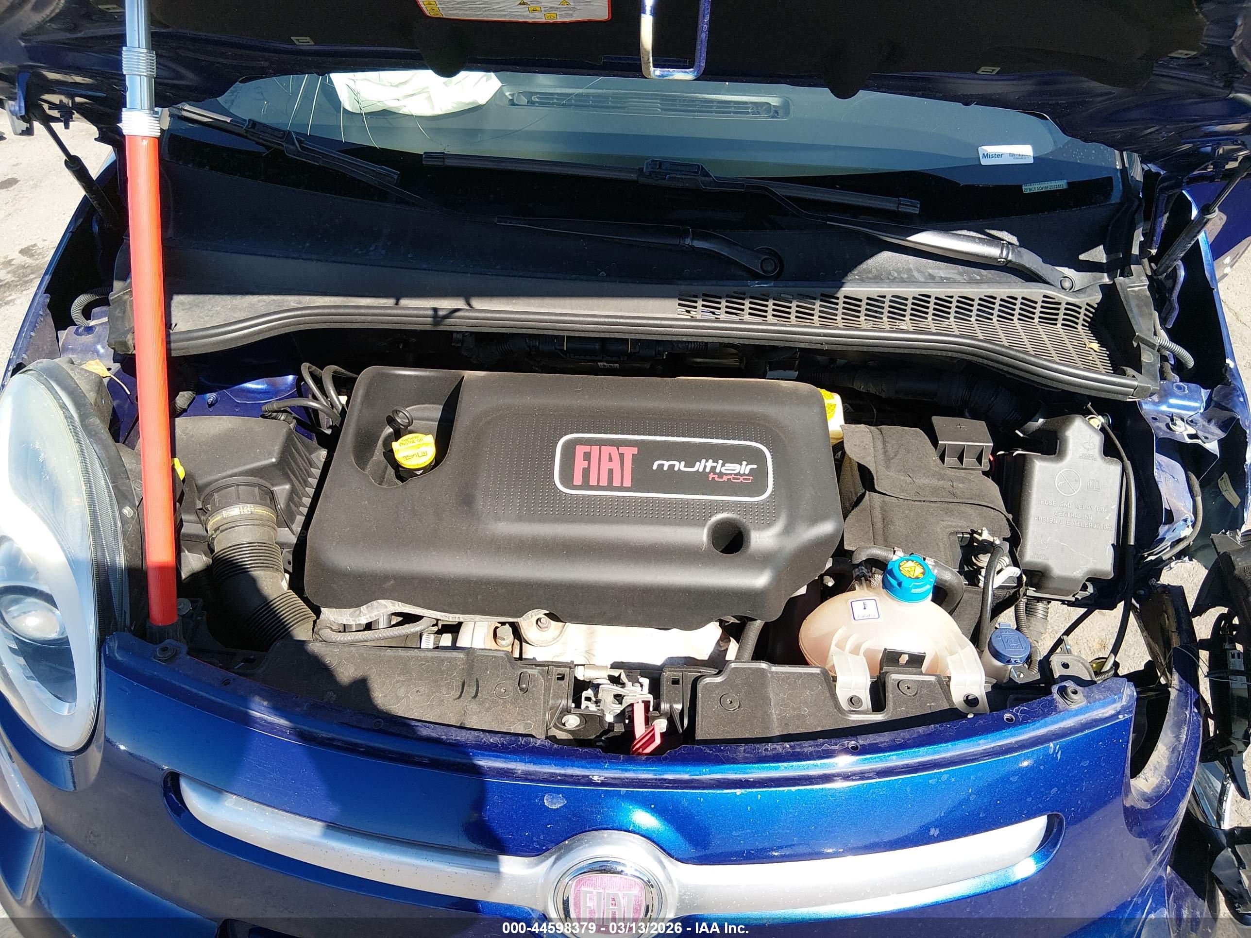 FIAT 500L image 10