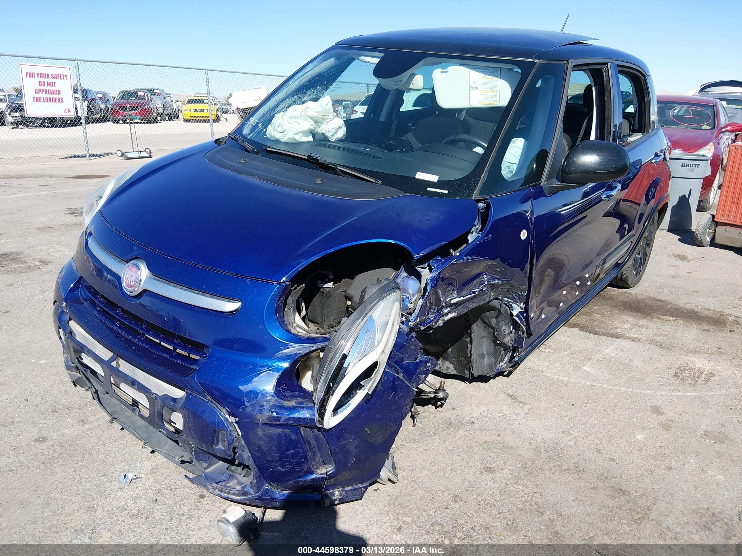 FIAT 500L image 2
