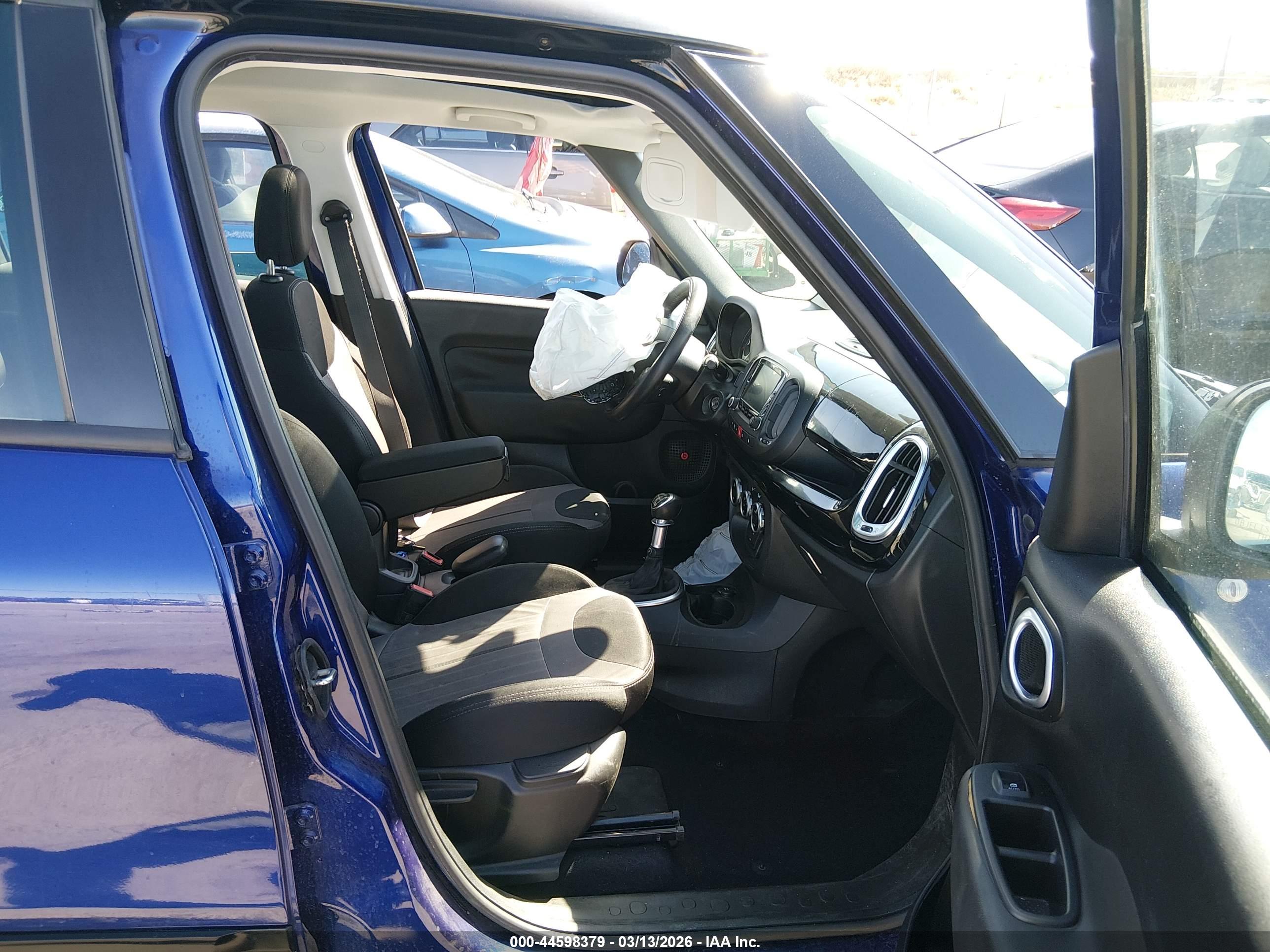 FIAT 500L image 5