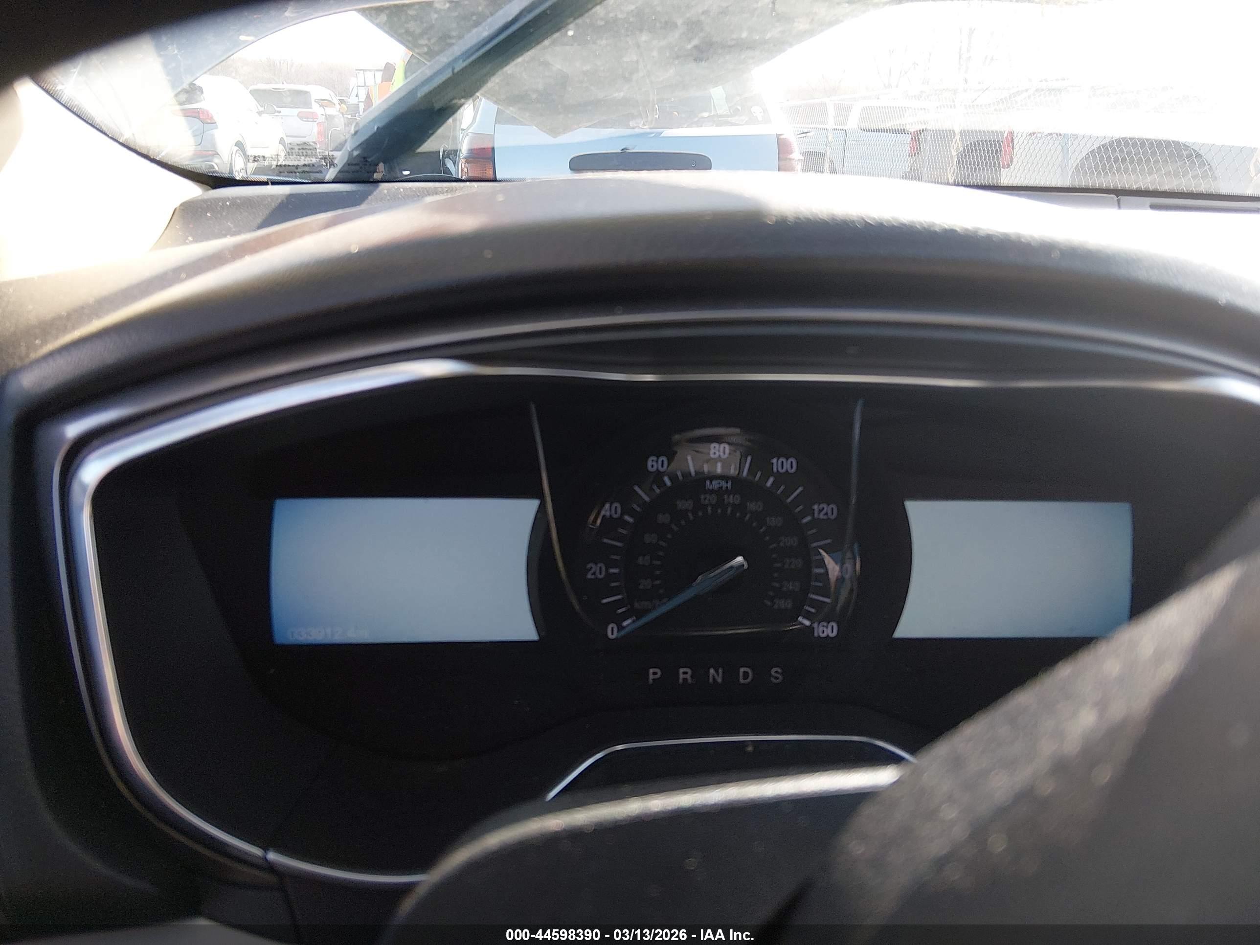 FORD FUSION image 7