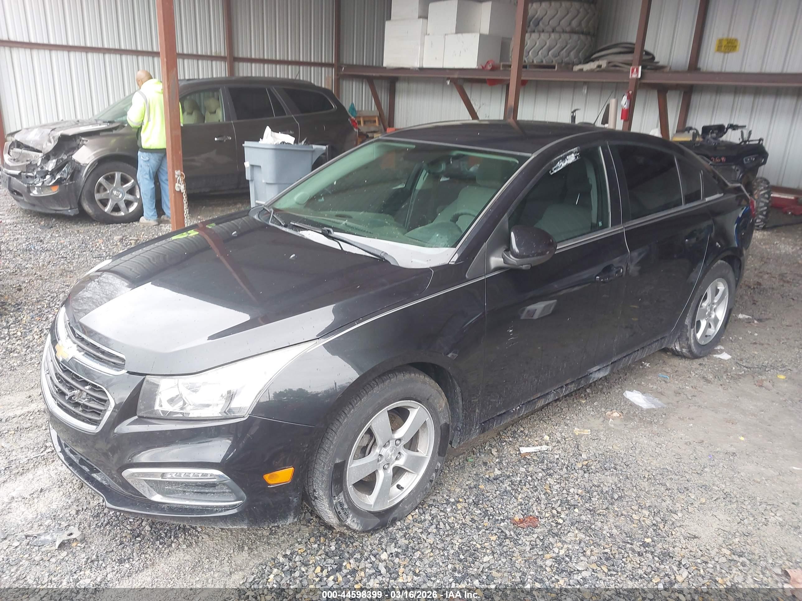 CHEVROLET CRUZE image 2