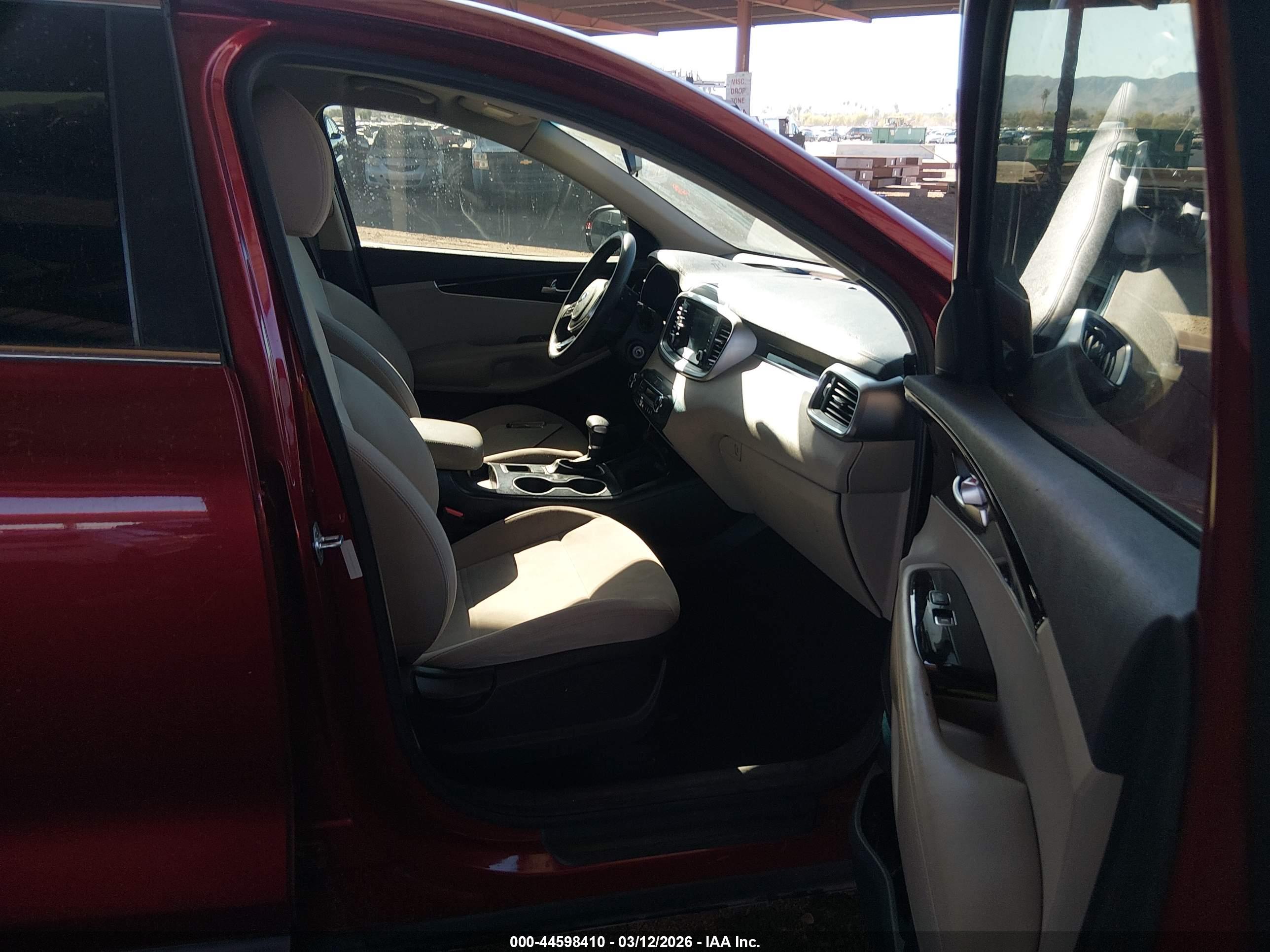 KIA SORENTO image 5
