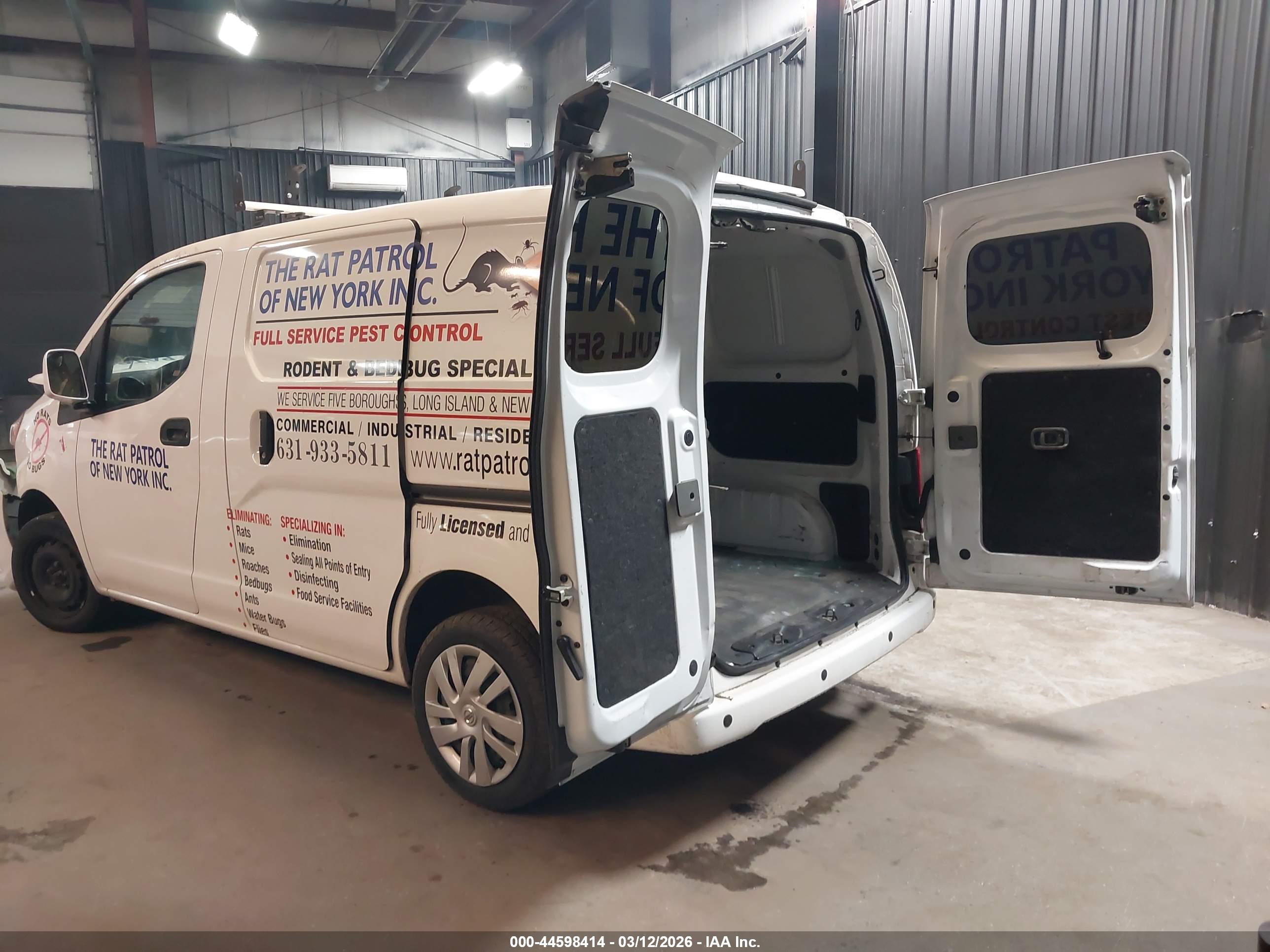 NISSAN NV200 image 3