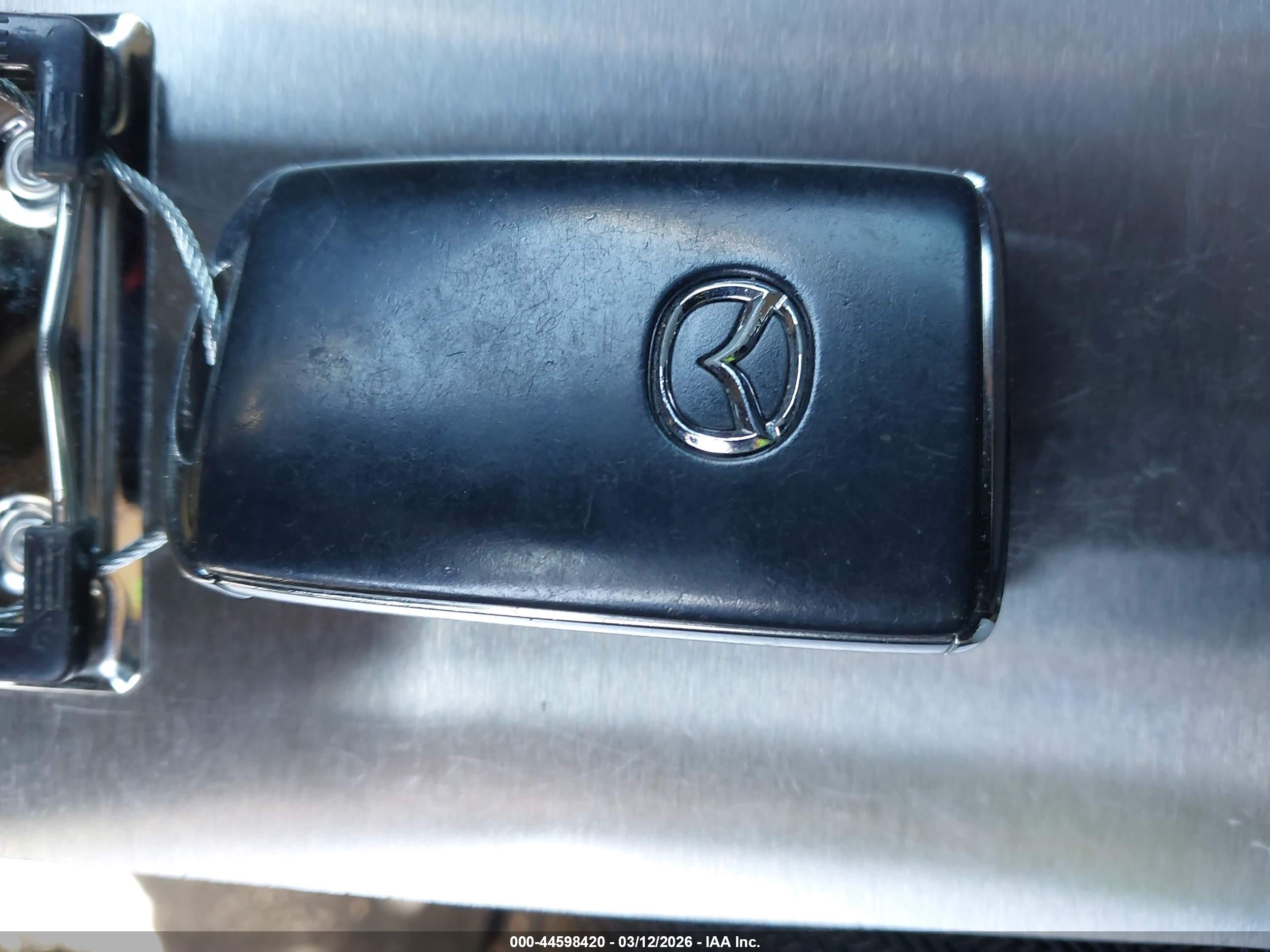 MAZDA MAZDA3 image 11