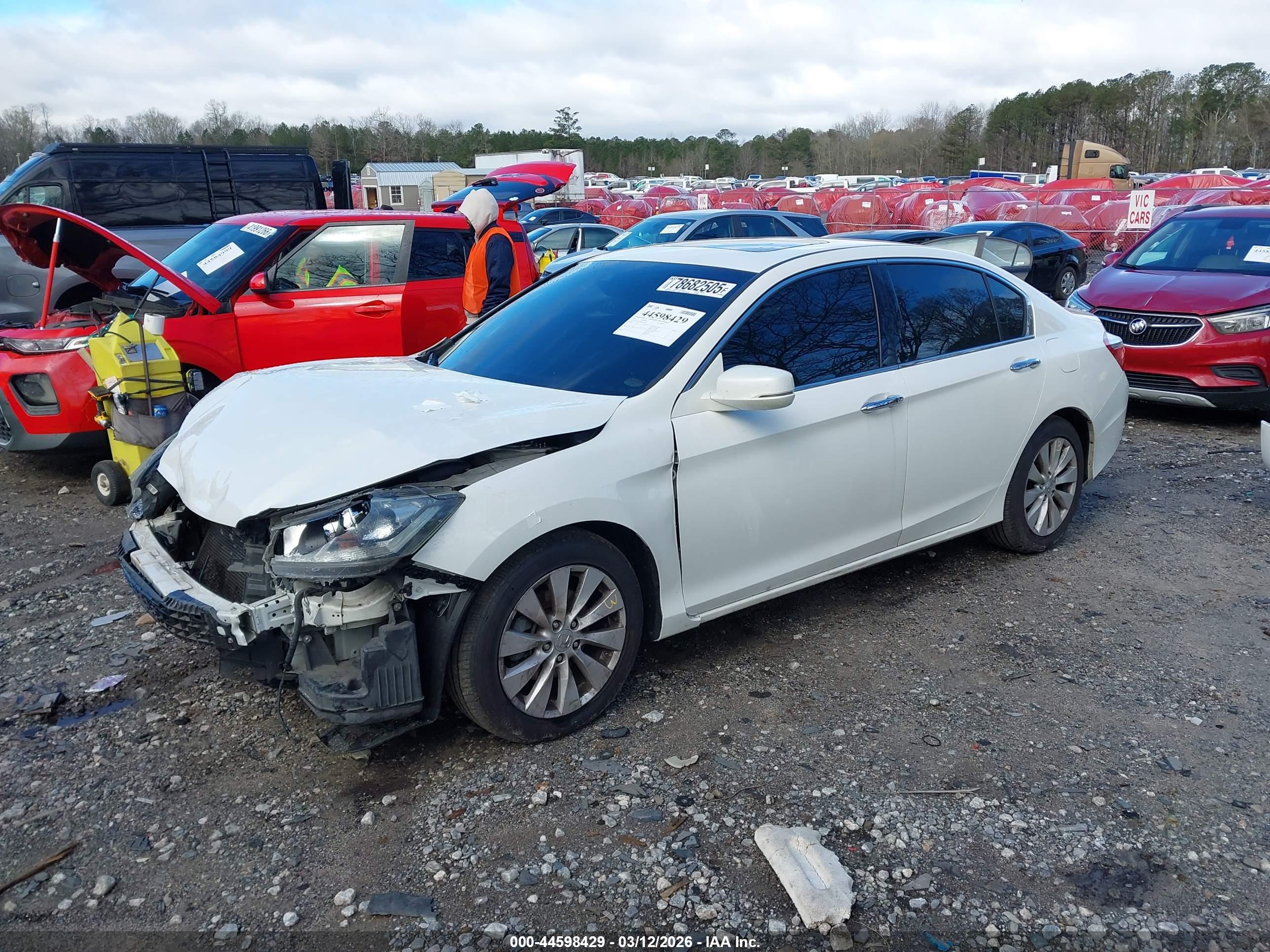HONDA ACCORD image 2