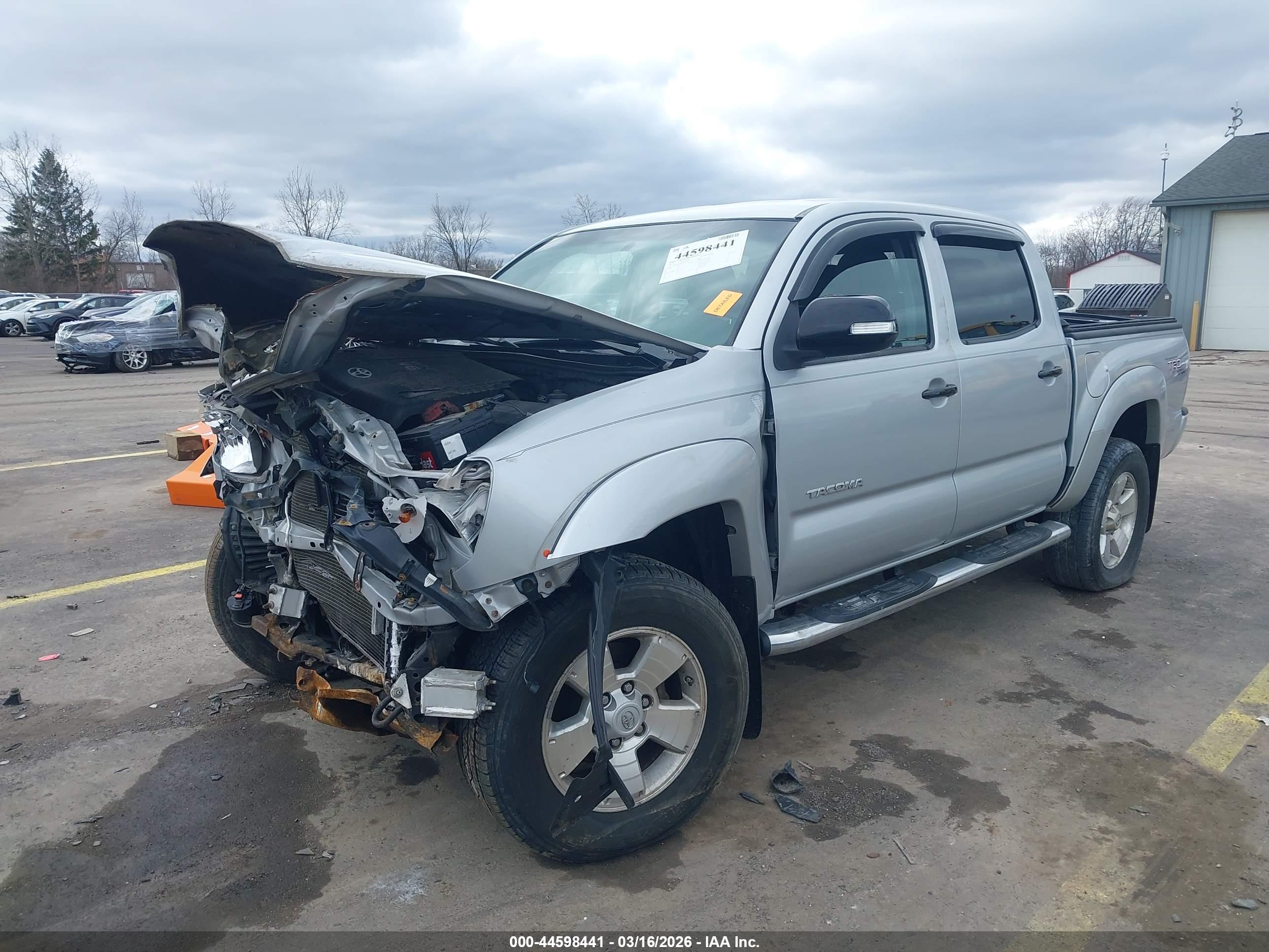 TOYOTA TACOMA image 2