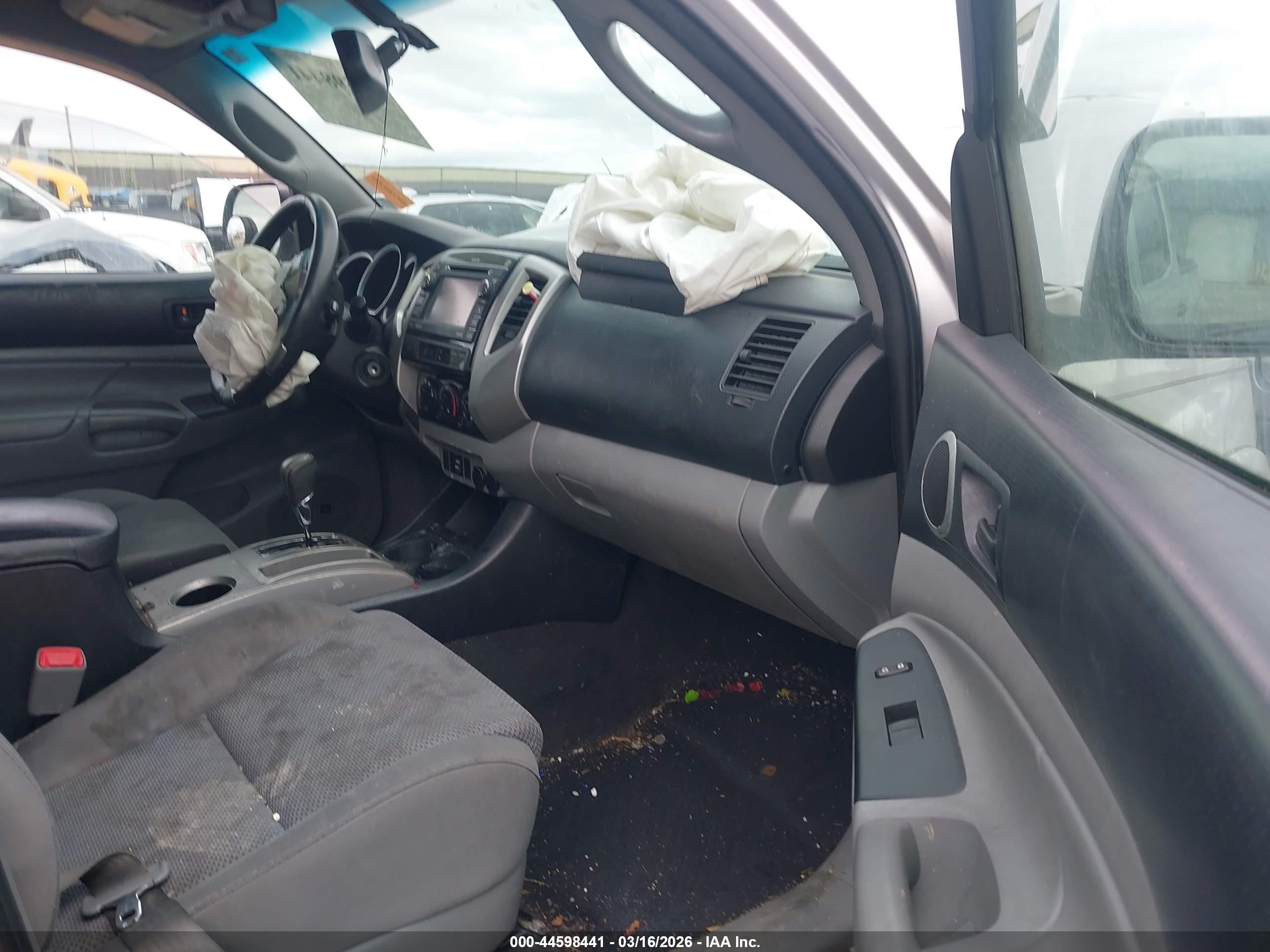 TOYOTA TACOMA image 5