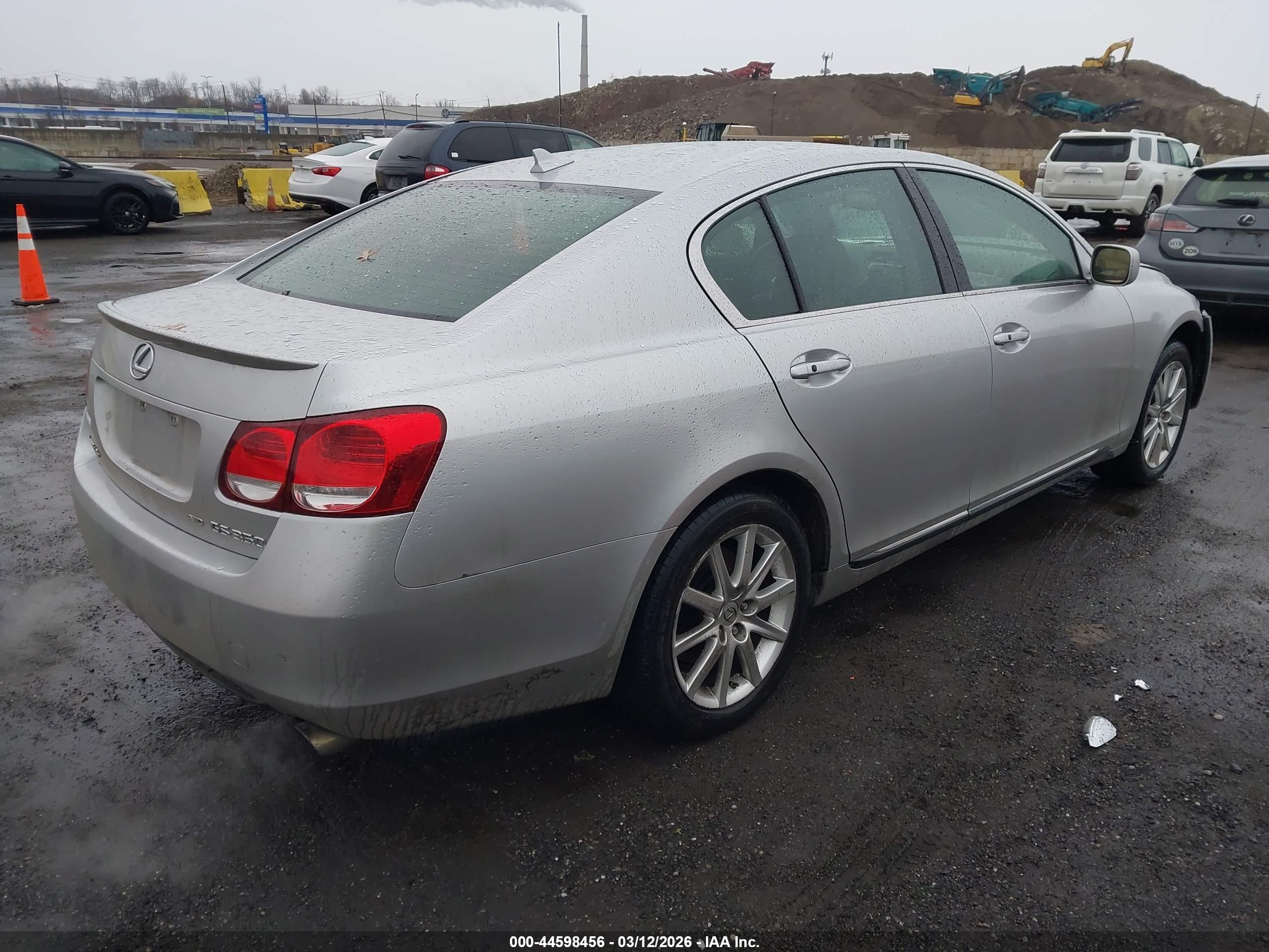 LEXUS GS image 4