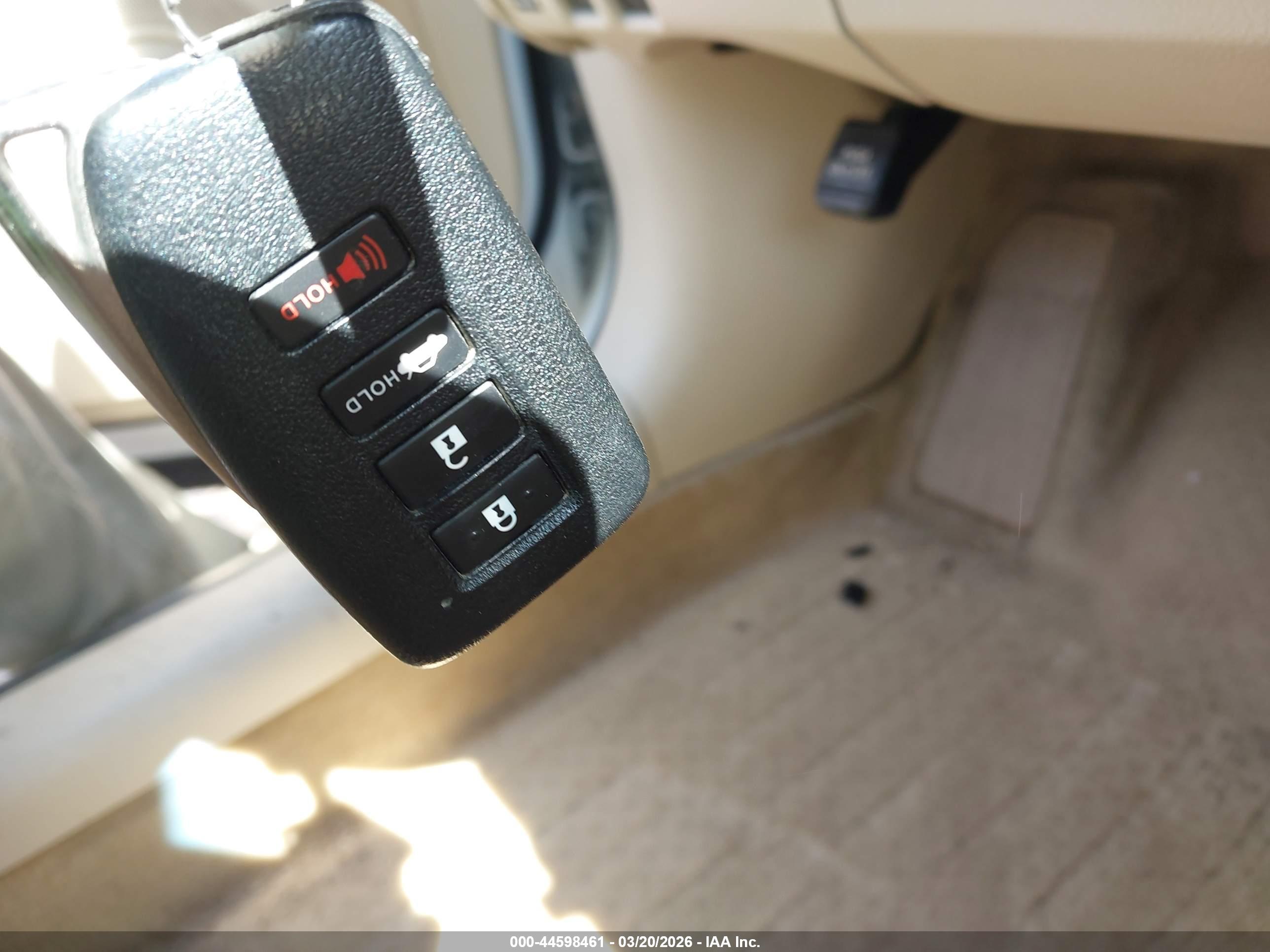 LEXUS ES image 11