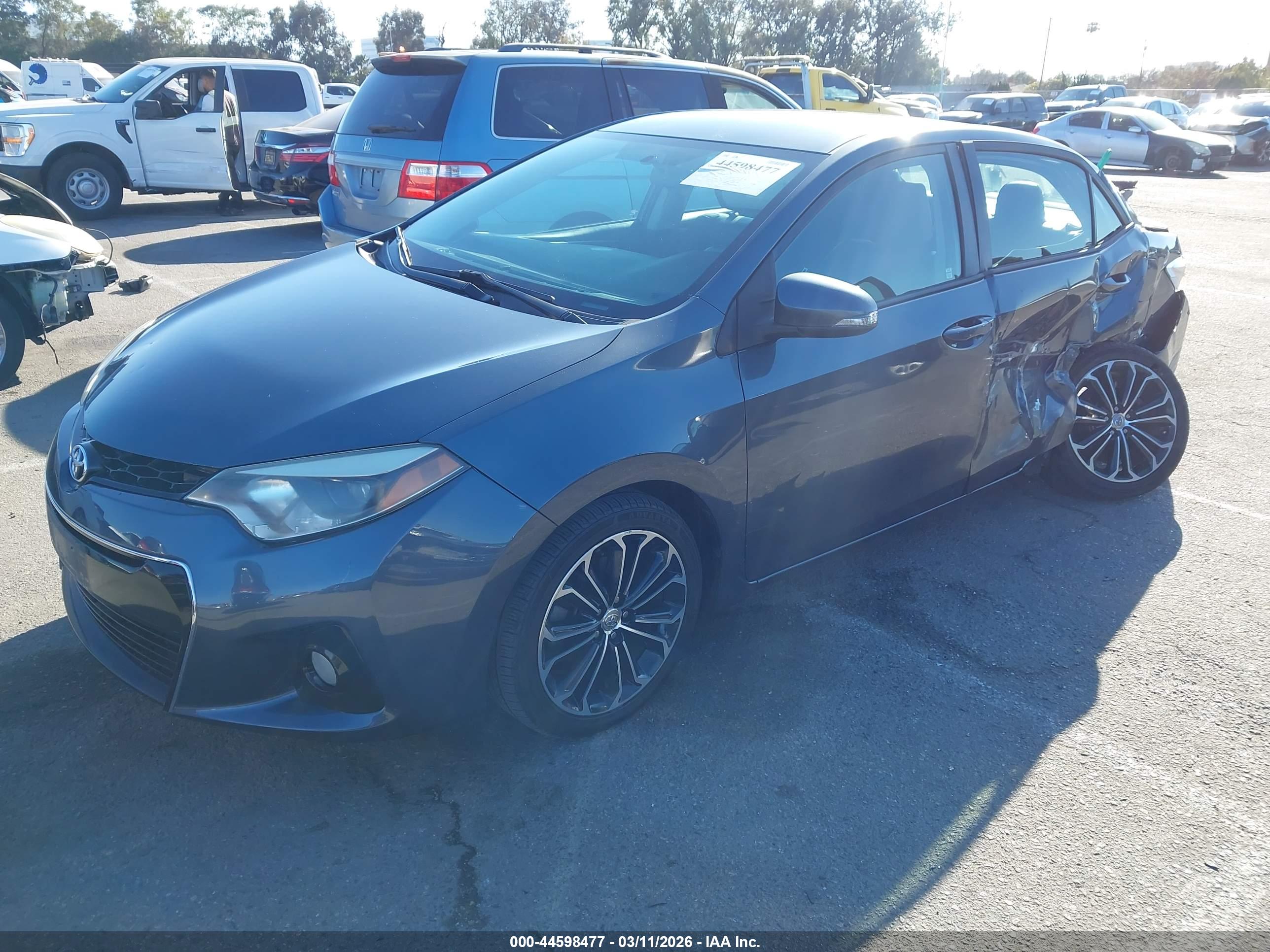 TOYOTA COROLLA image 2