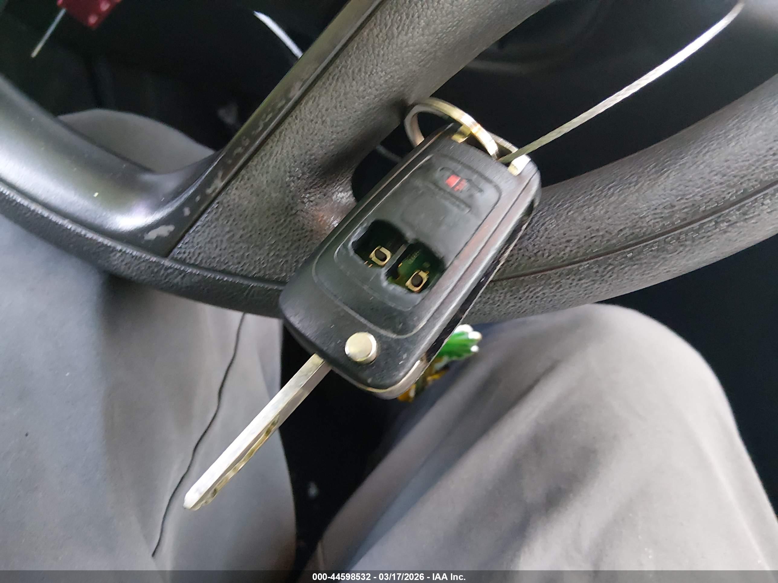 CHEVROLET EQUINOX image 11