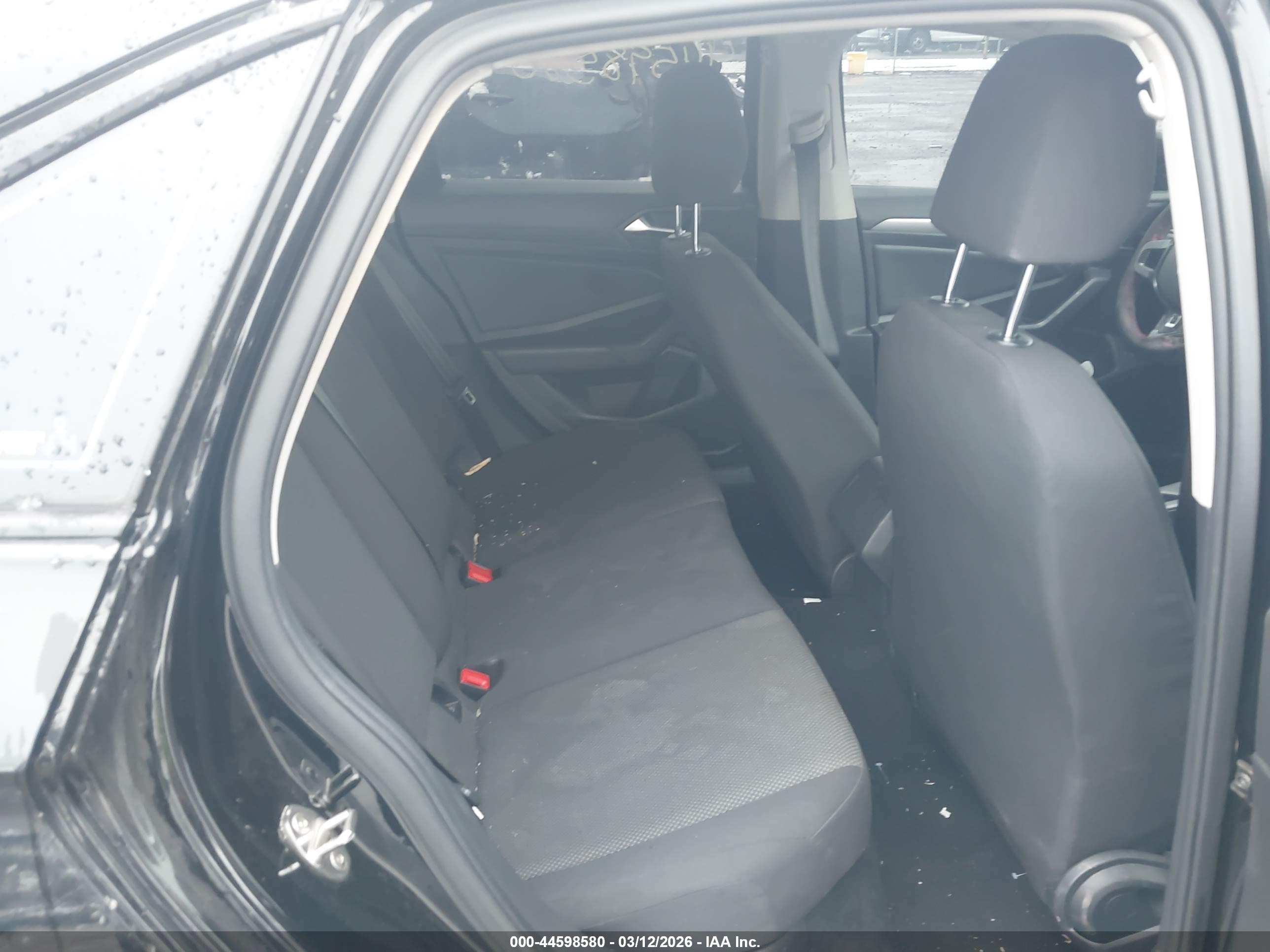 VOLKSWAGEN JETTA image 8