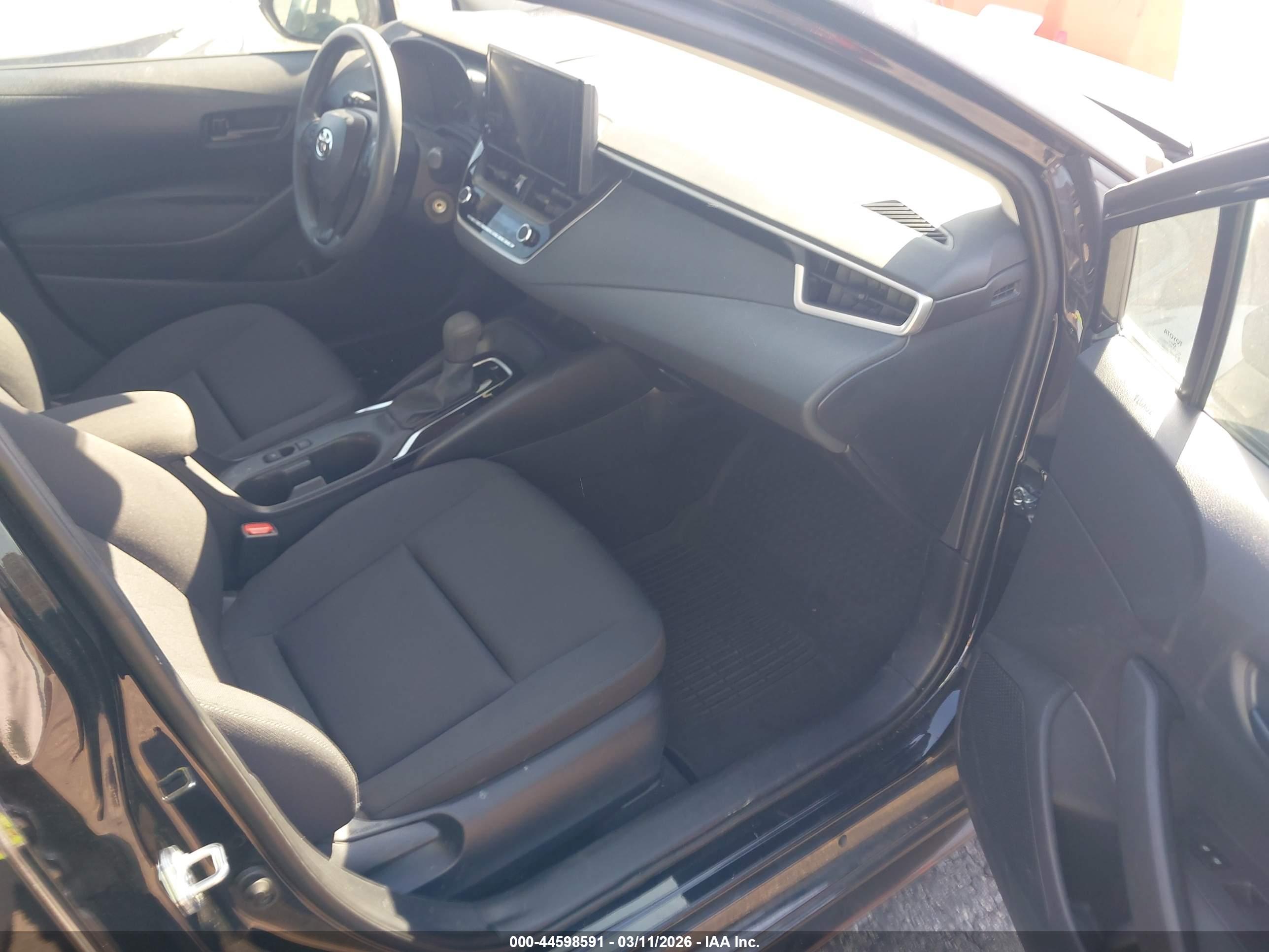 TOYOTA COROLLA image 5