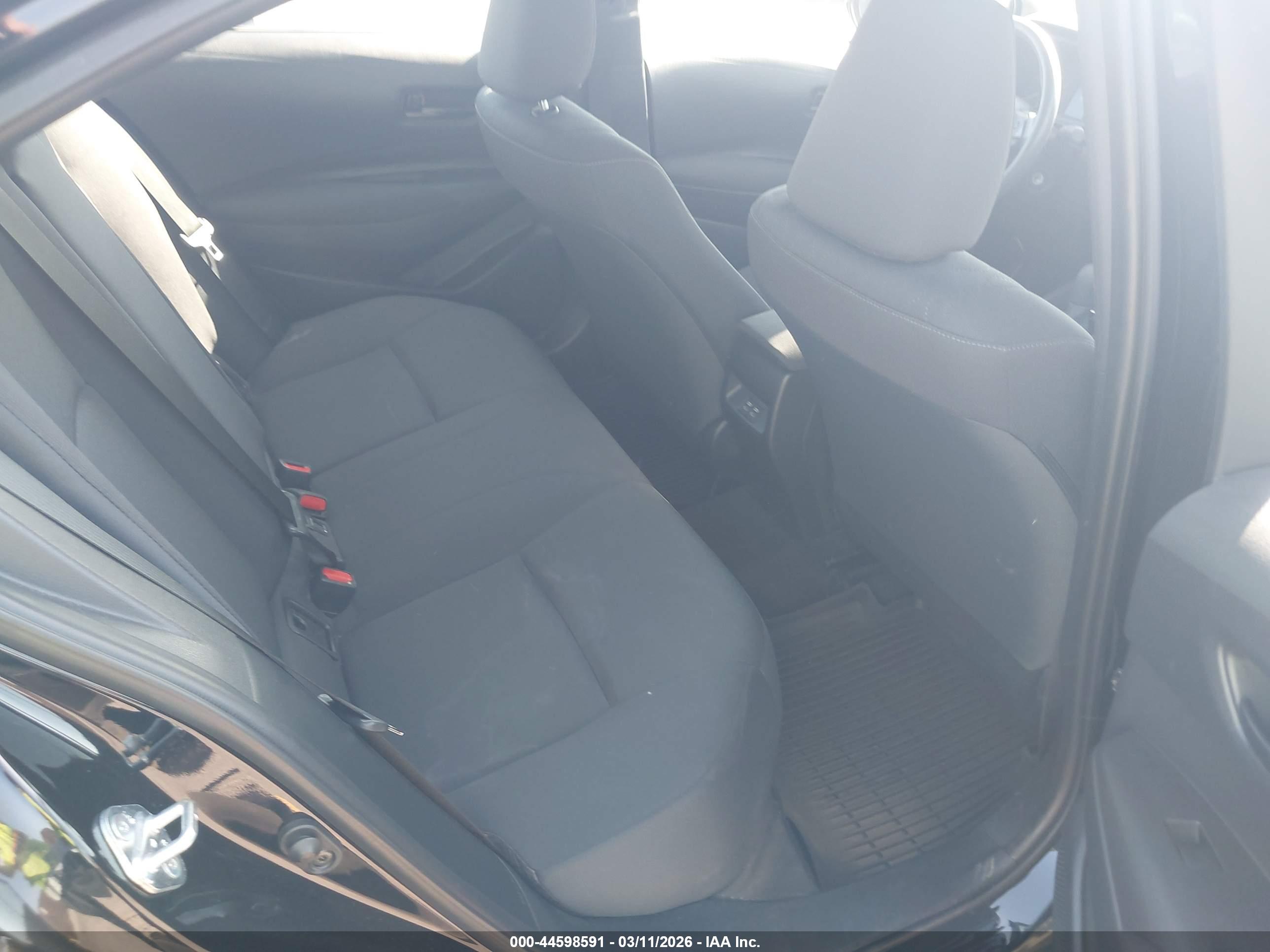 TOYOTA COROLLA image 8