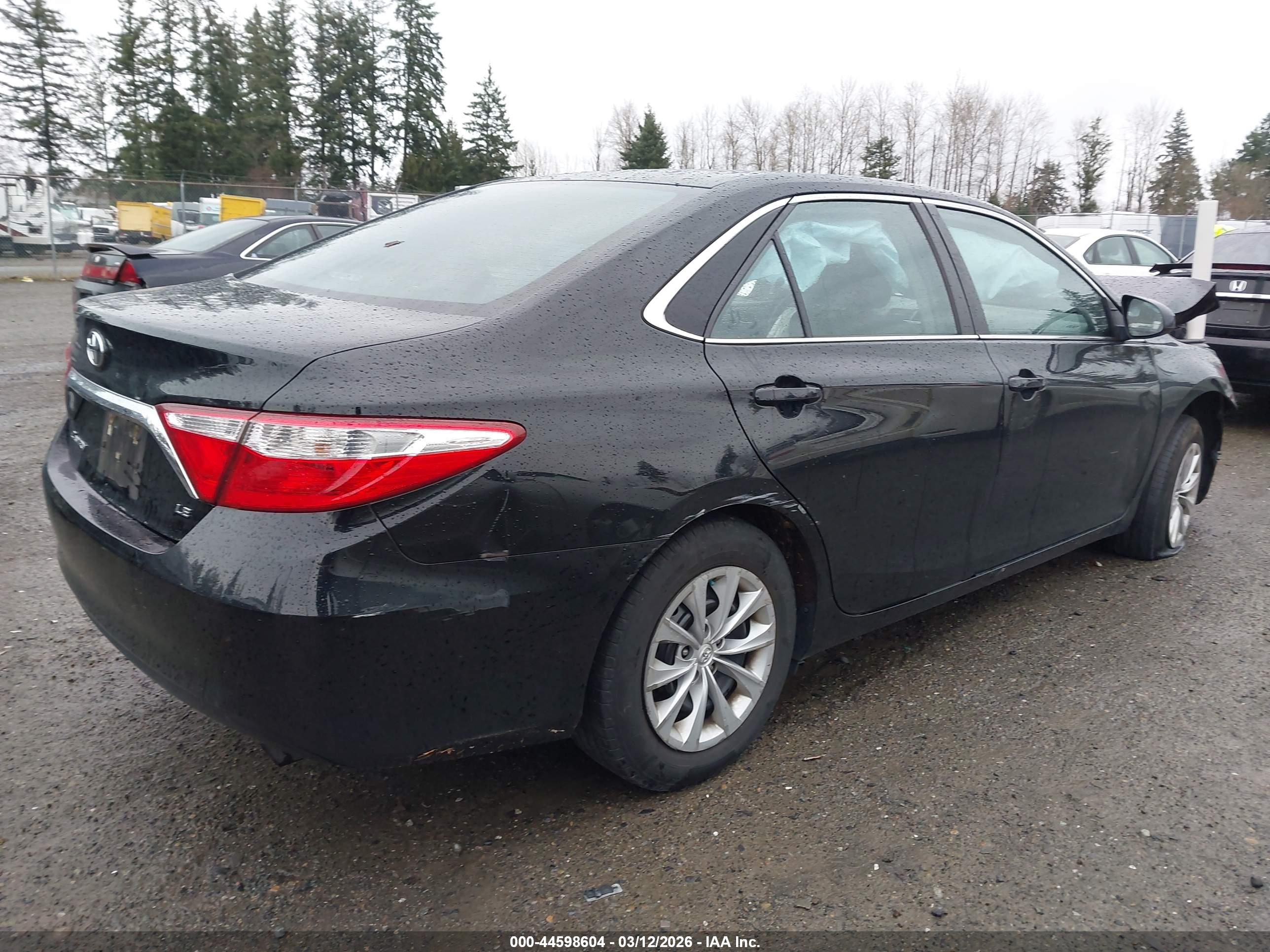 TOYOTA CAMRY image 4
