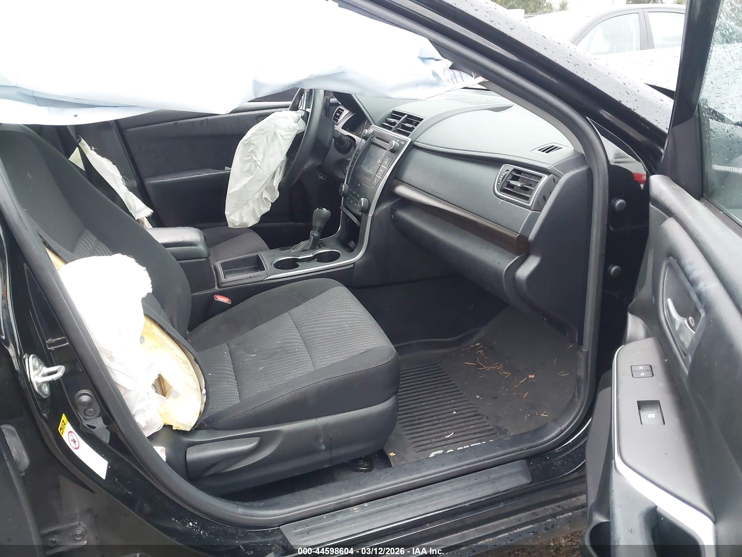 TOYOTA CAMRY image 5
