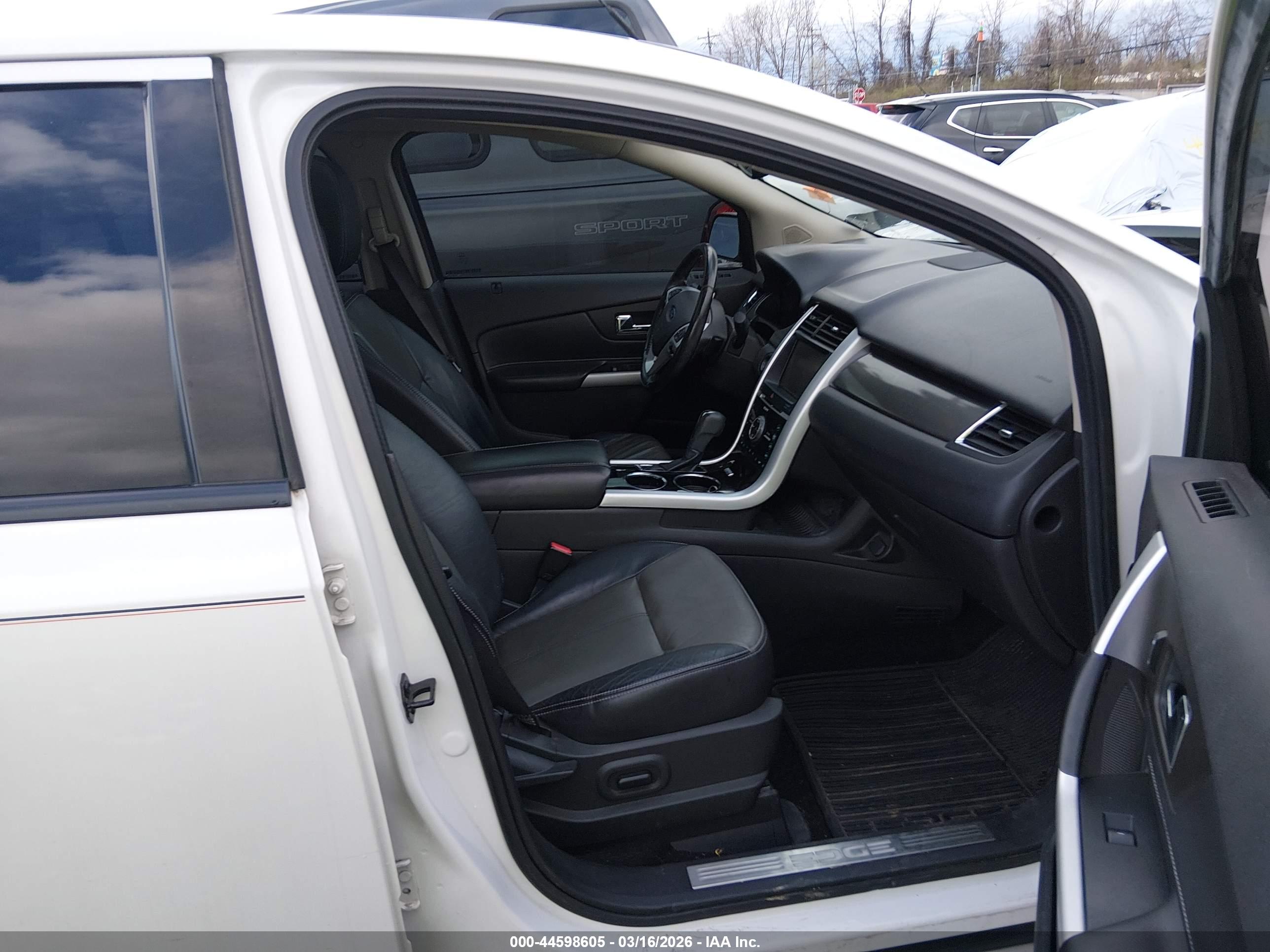 FORD EDGE image 5