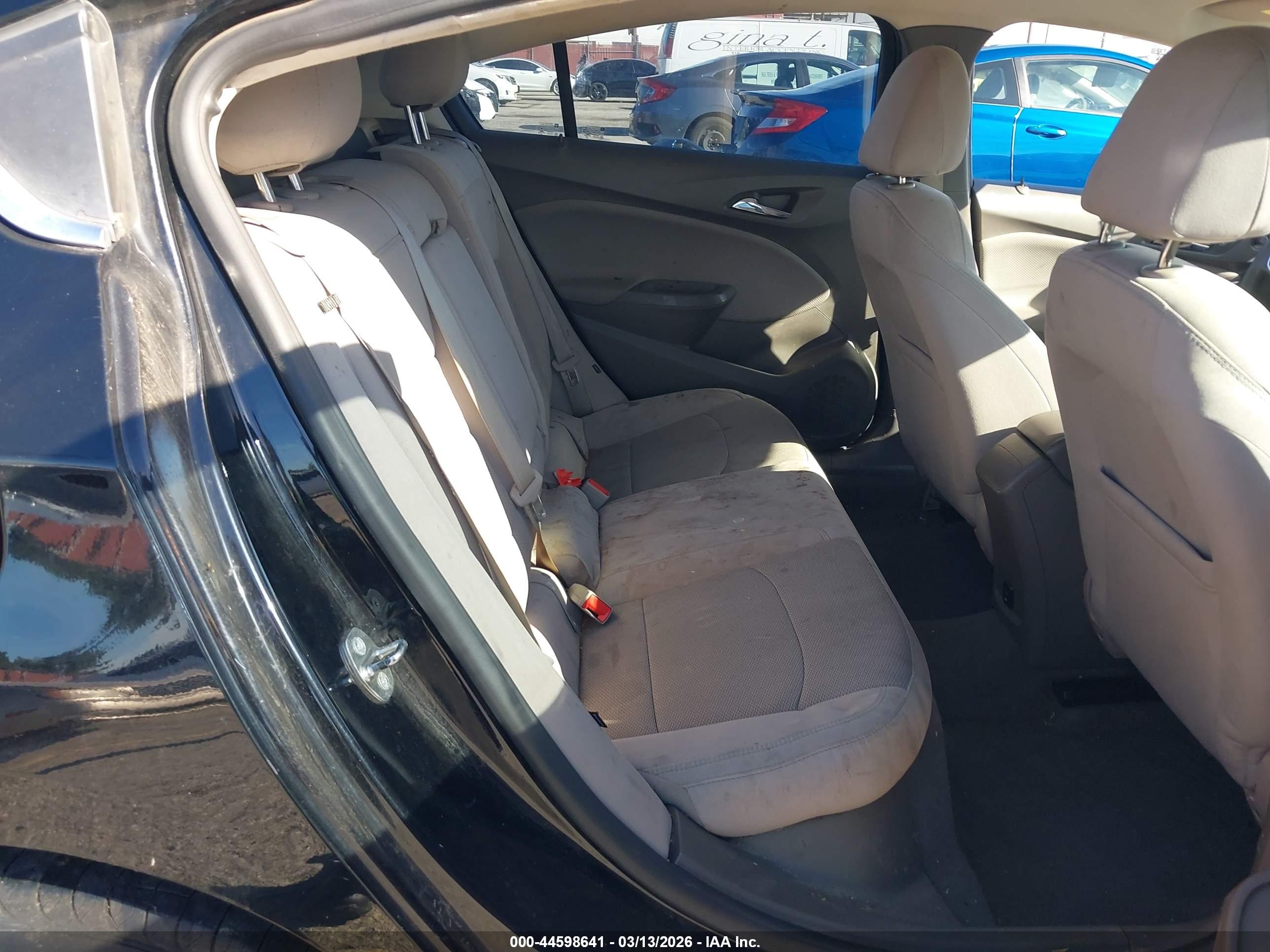 CHEVROLET CRUZE image 8