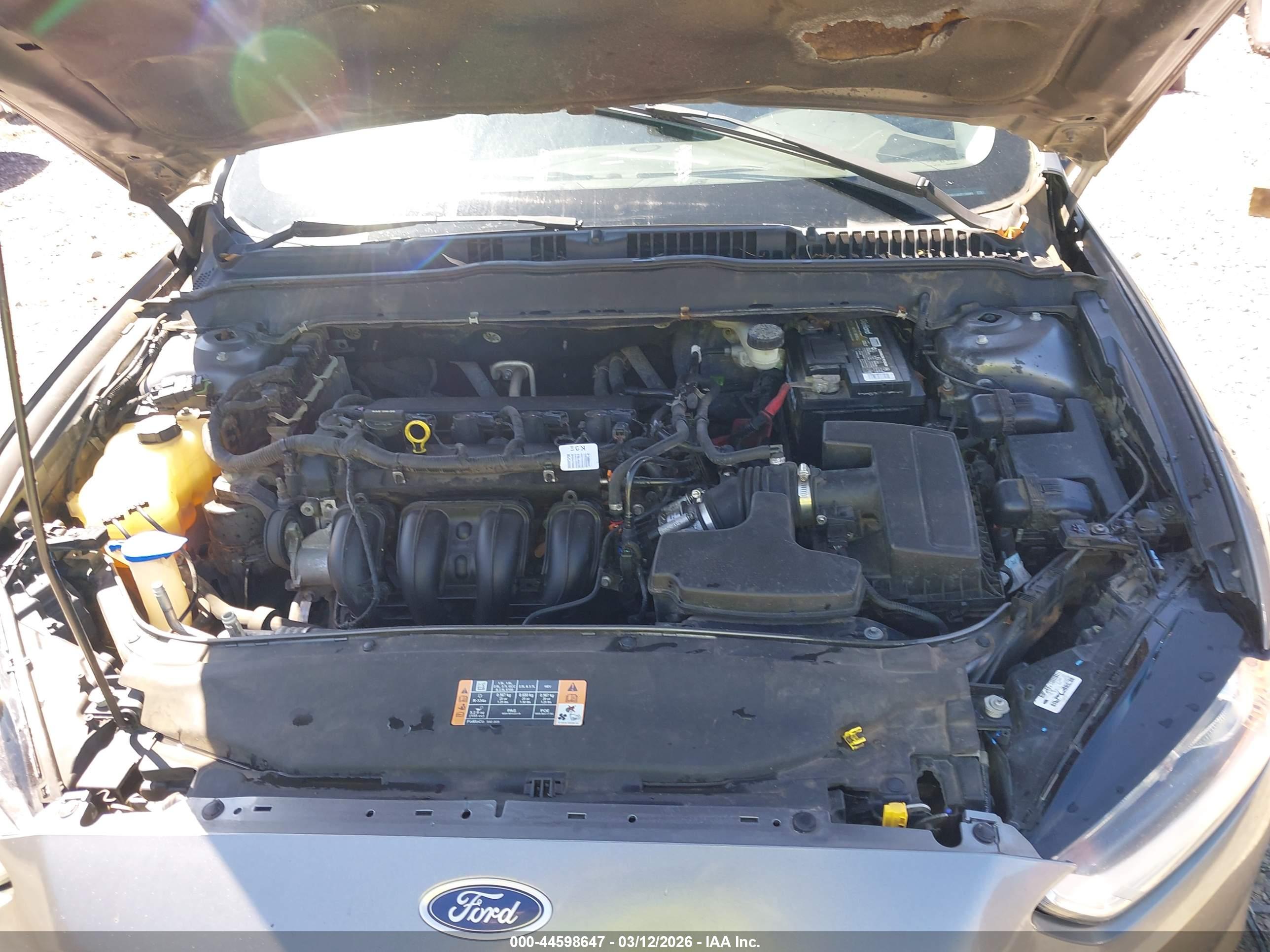 FORD FUSION image 10