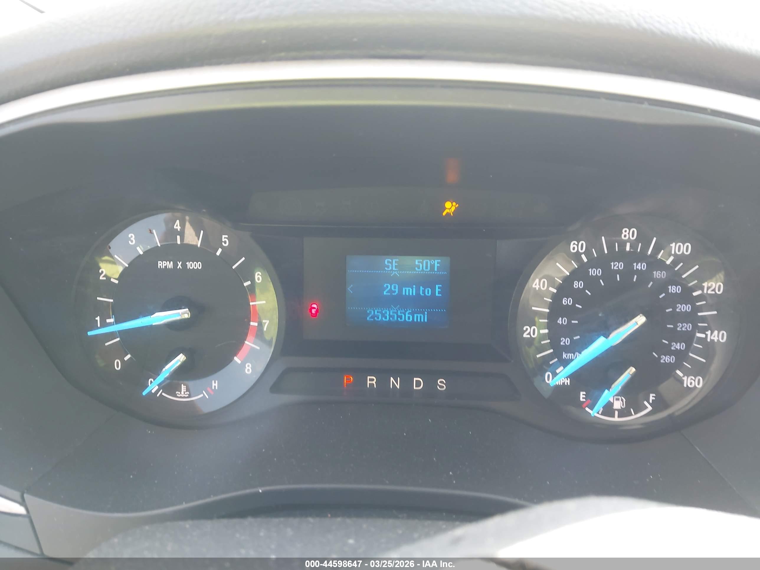 FORD FUSION image 7