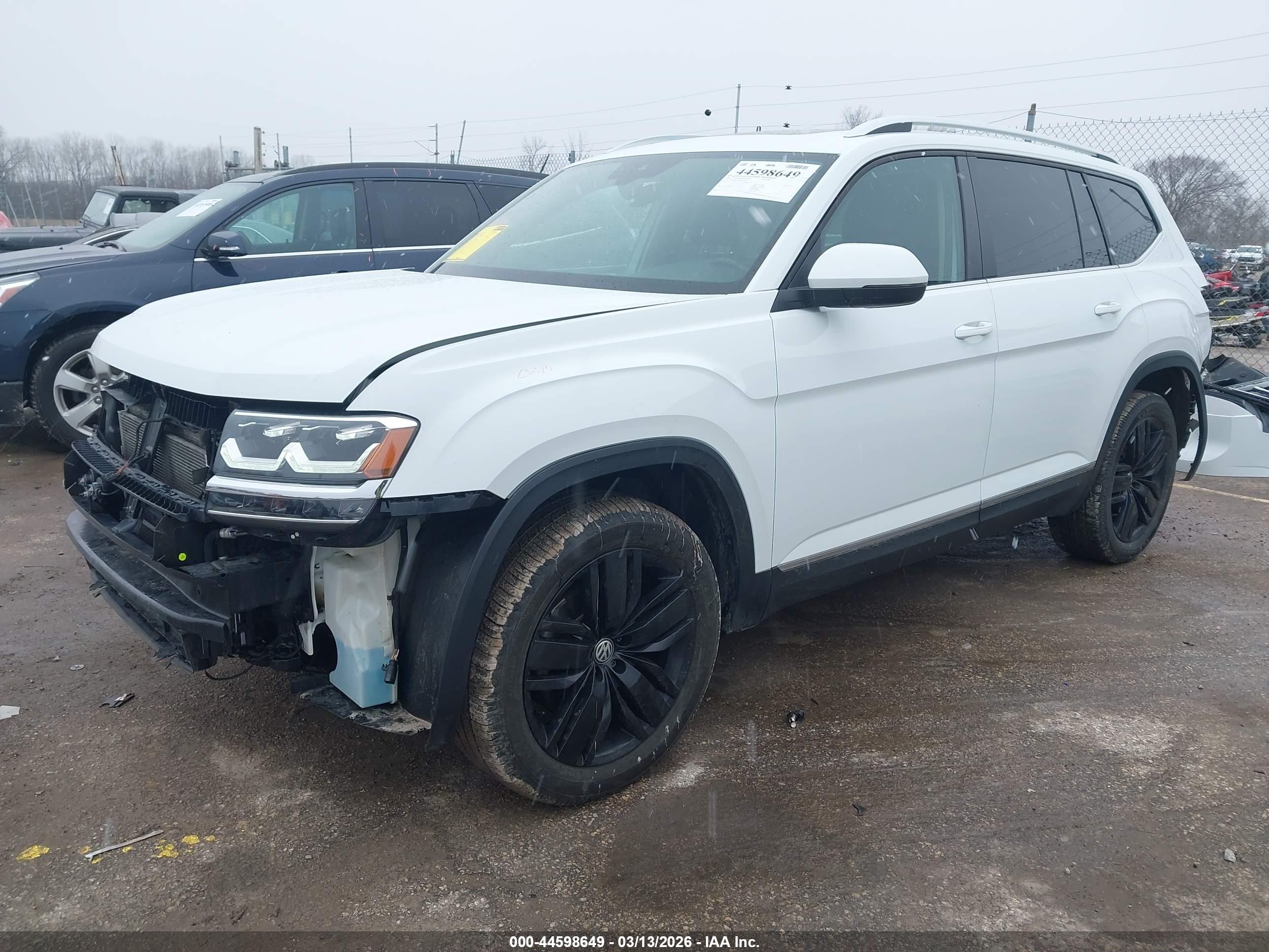 VOLKSWAGEN ATLAS image 2
