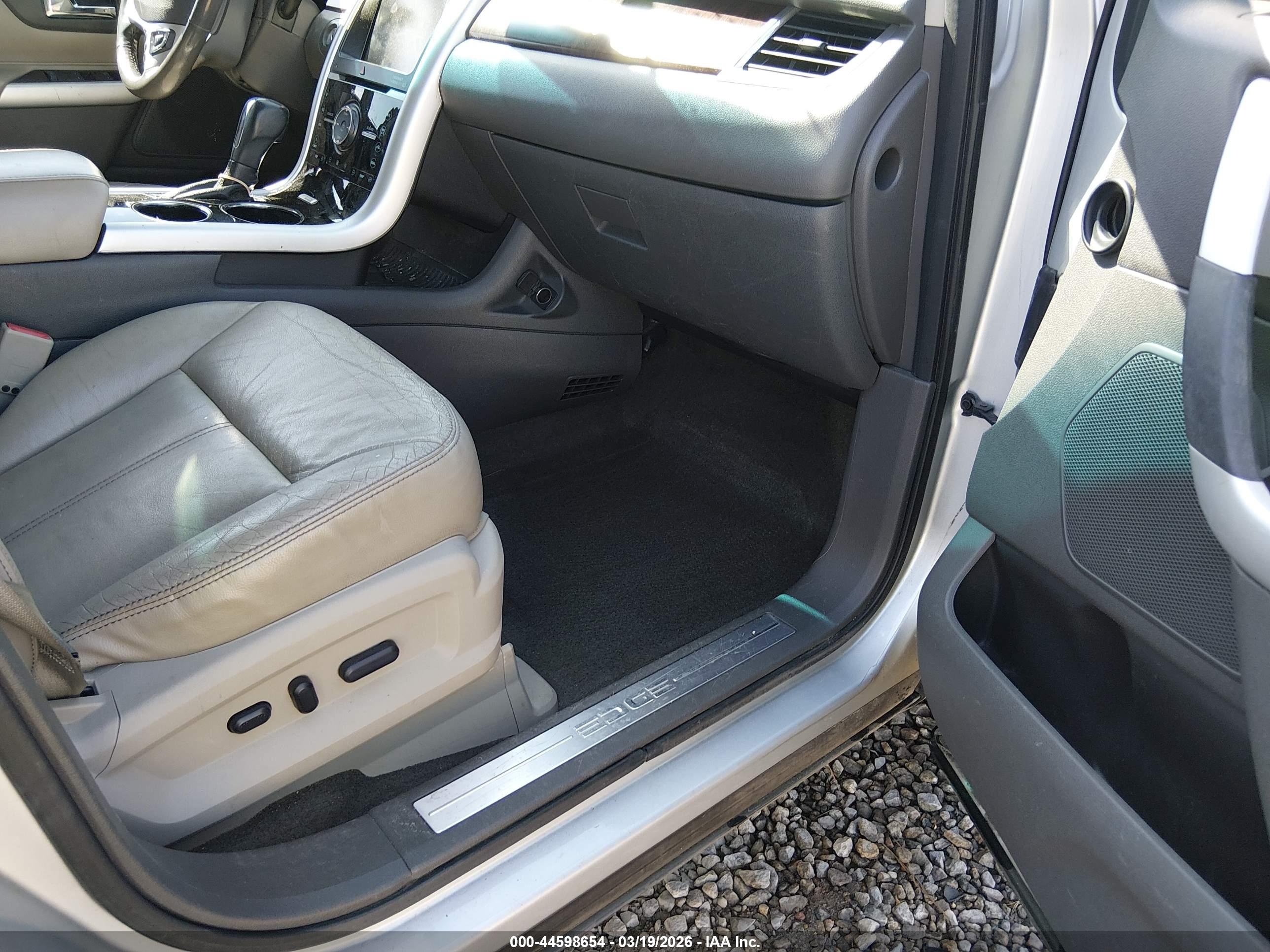 FORD EDGE image 5