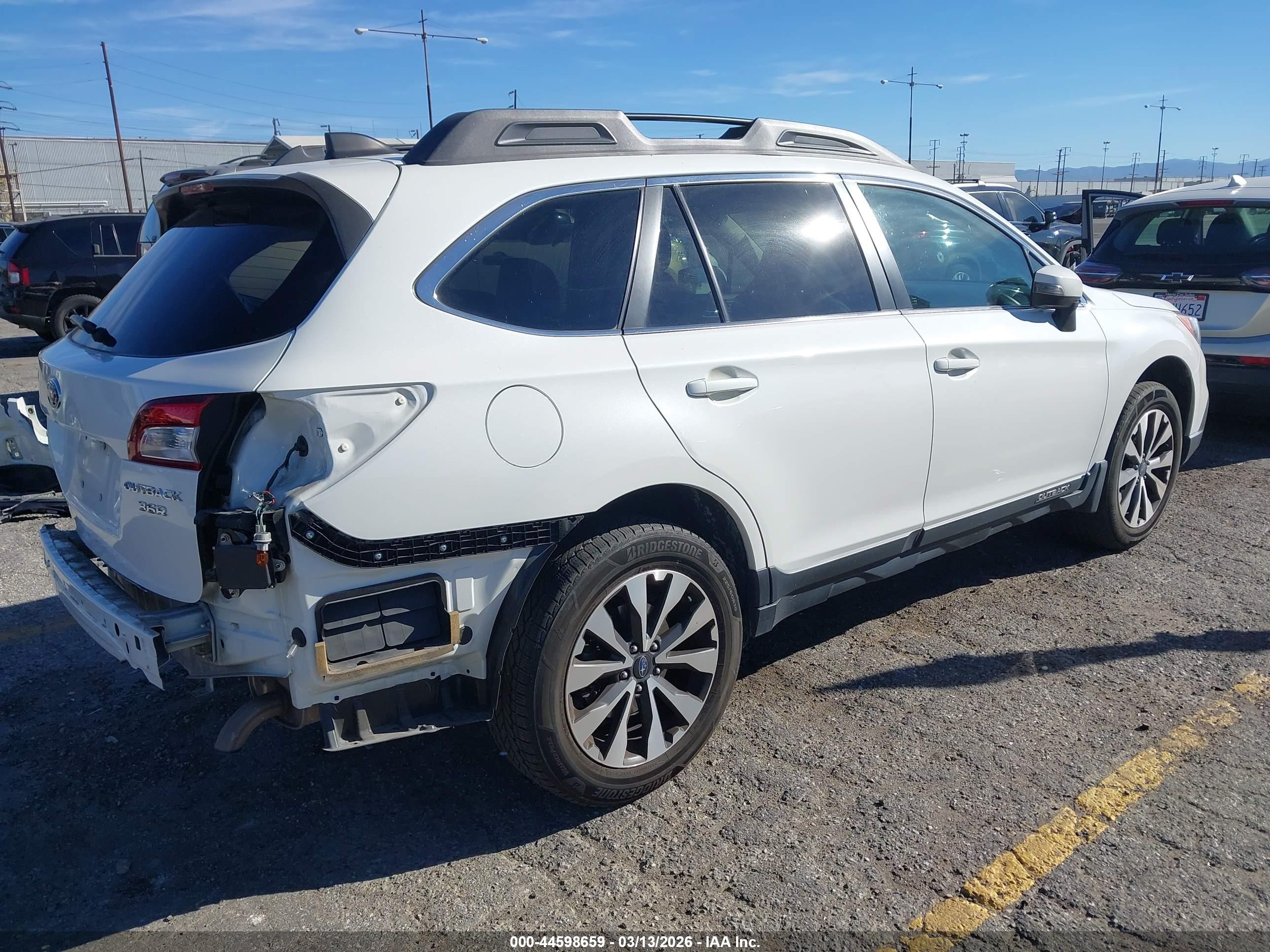 SUBARU OUTBACK image 4