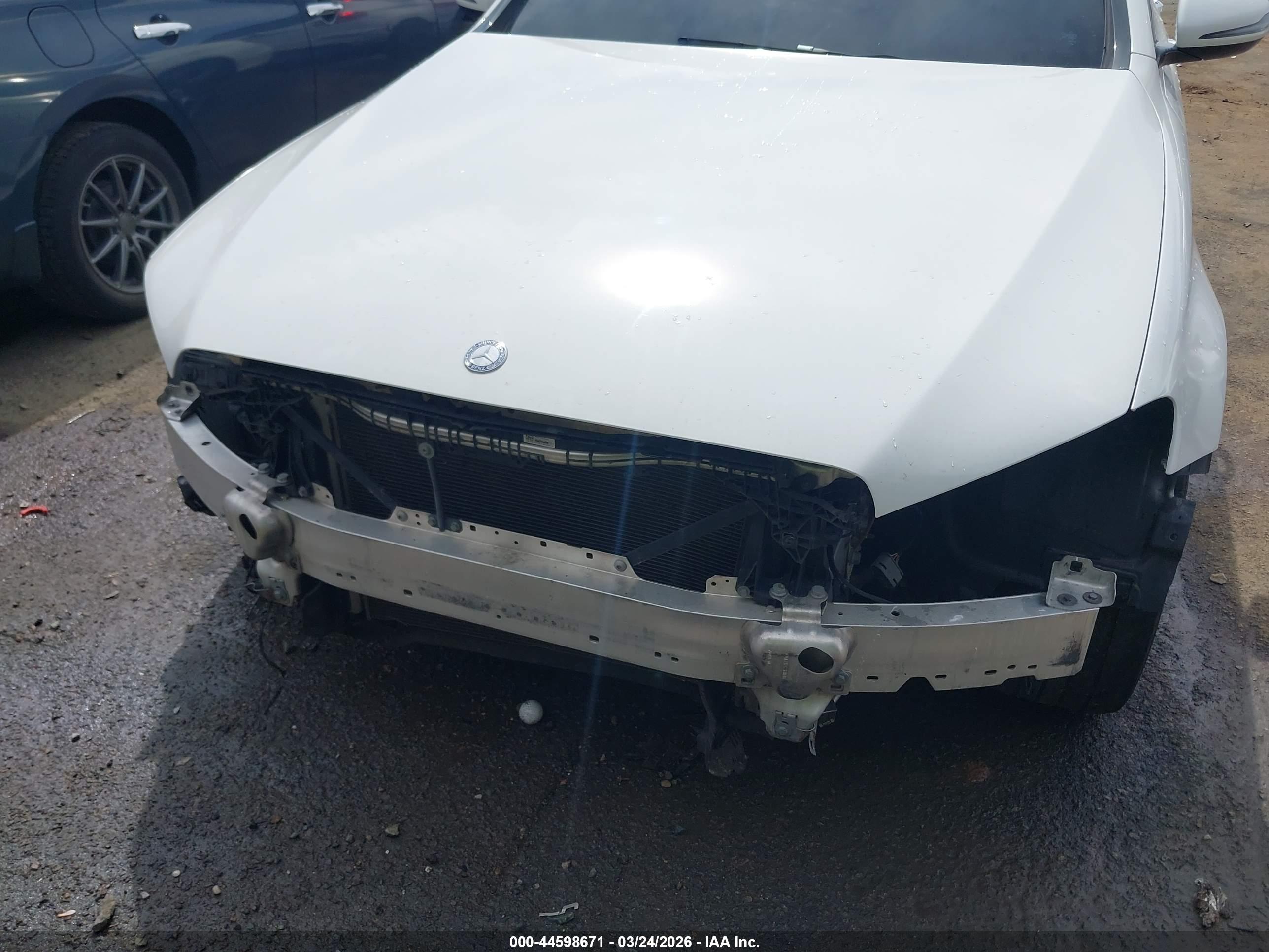 MERCEDES-BENZ E image 6
