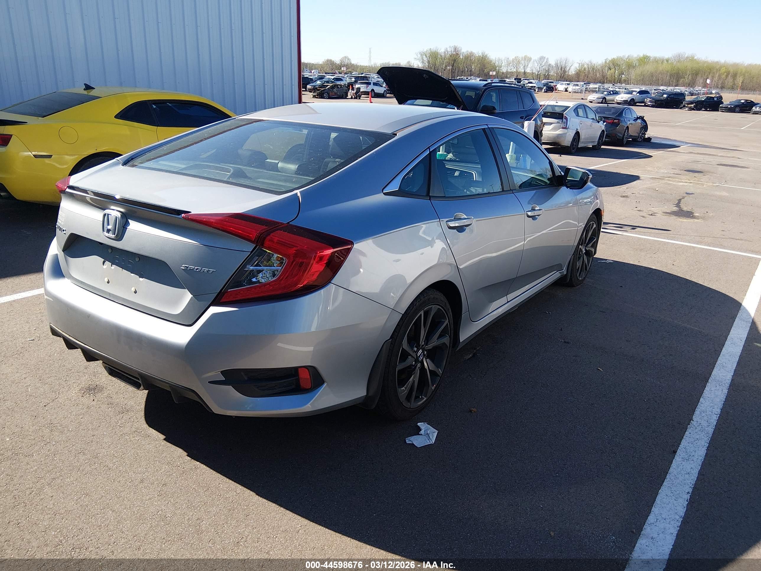 HONDA CIVIC image 4