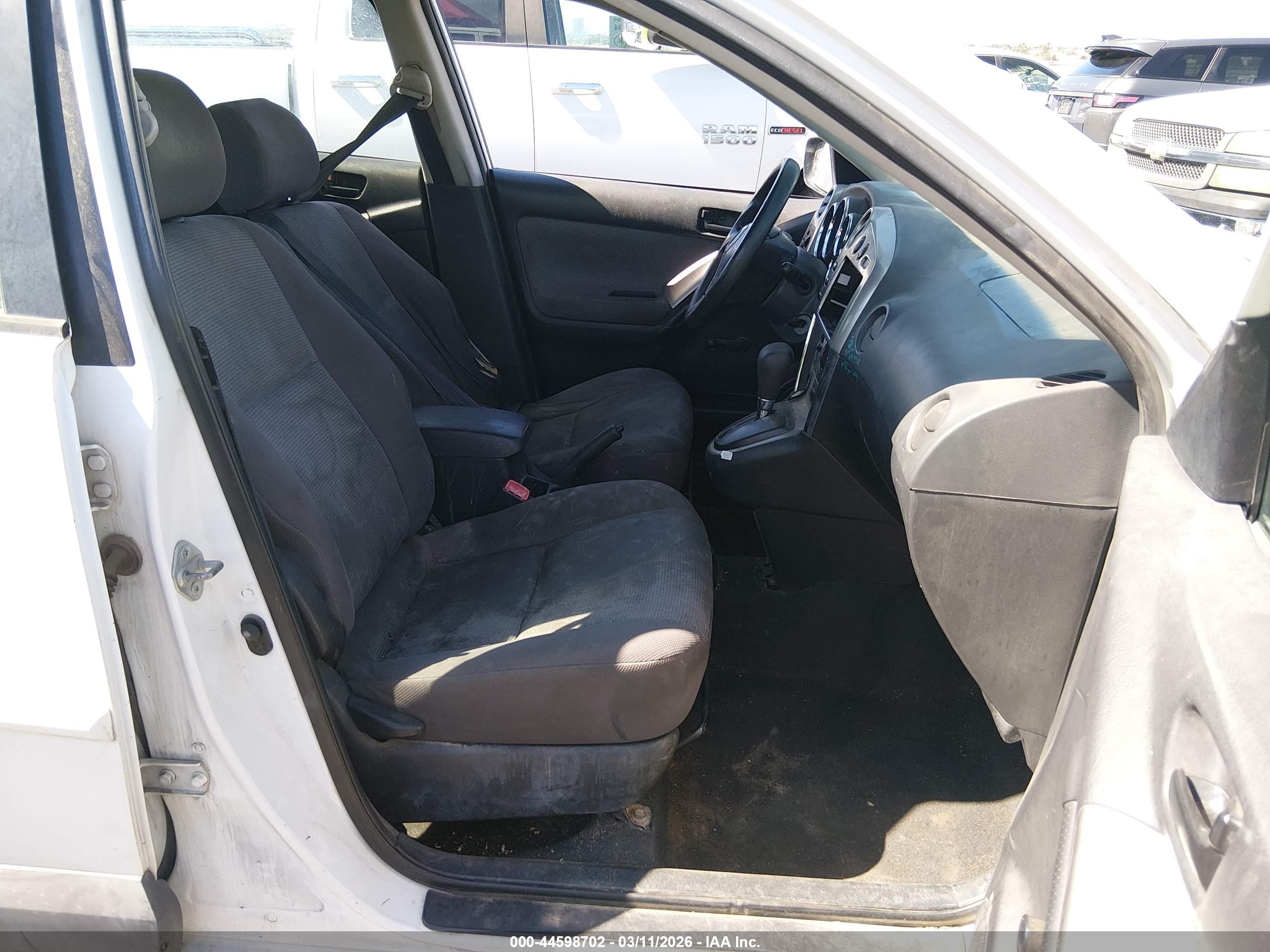 PONTIAC VIBE image 5