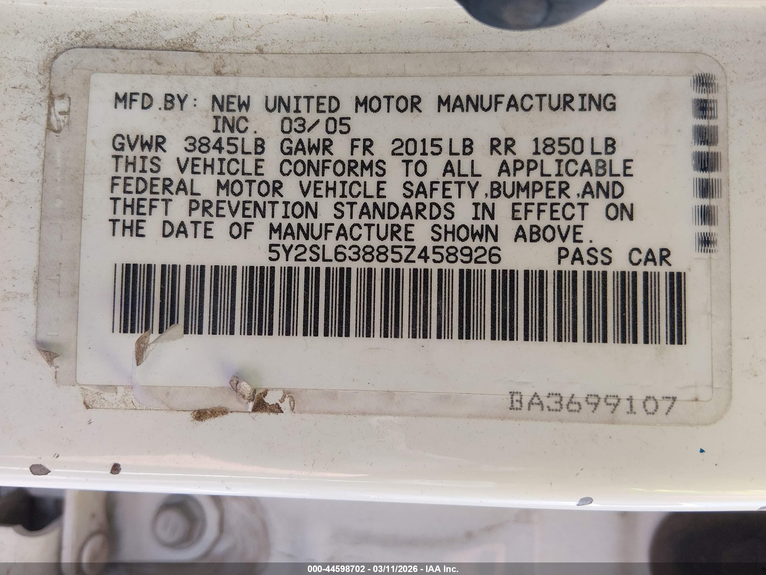 PONTIAC VIBE image 9