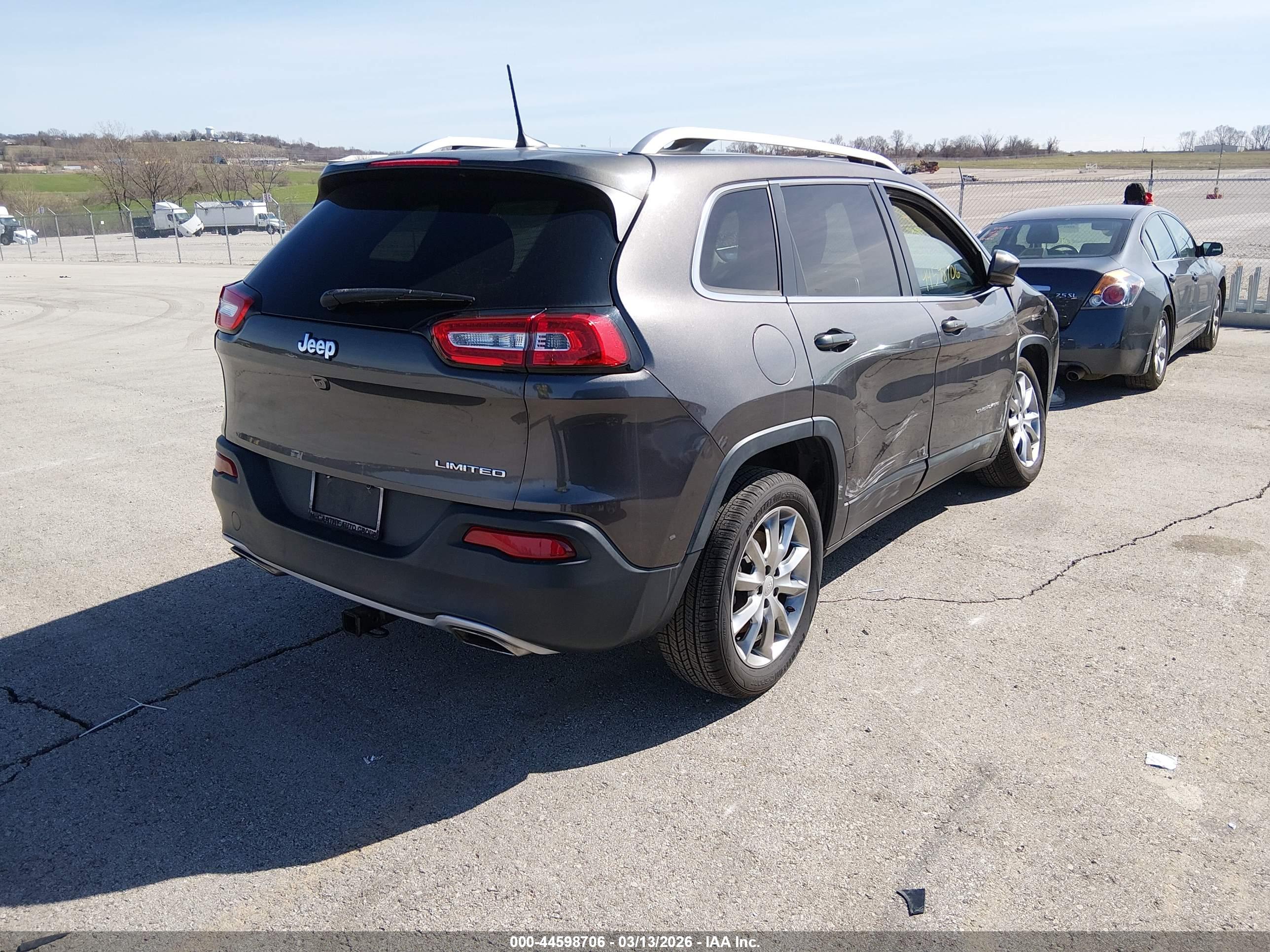JEEP CHEROKEE image 4