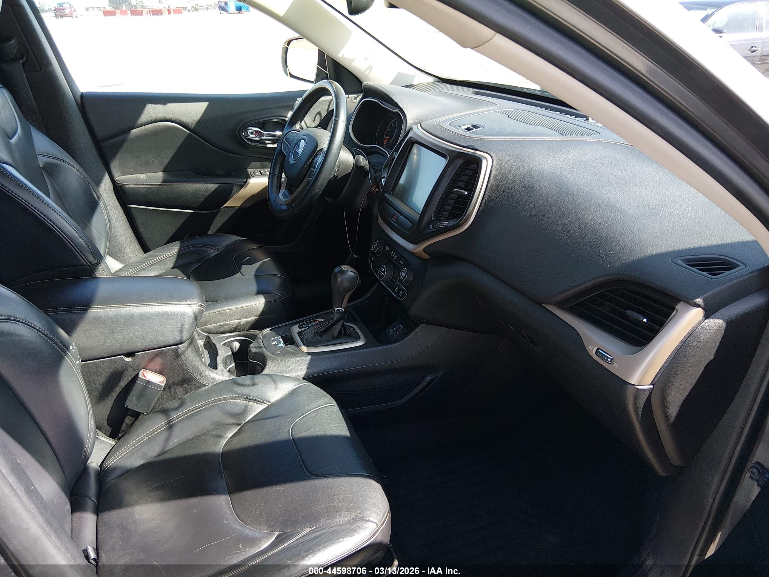 JEEP CHEROKEE image 5