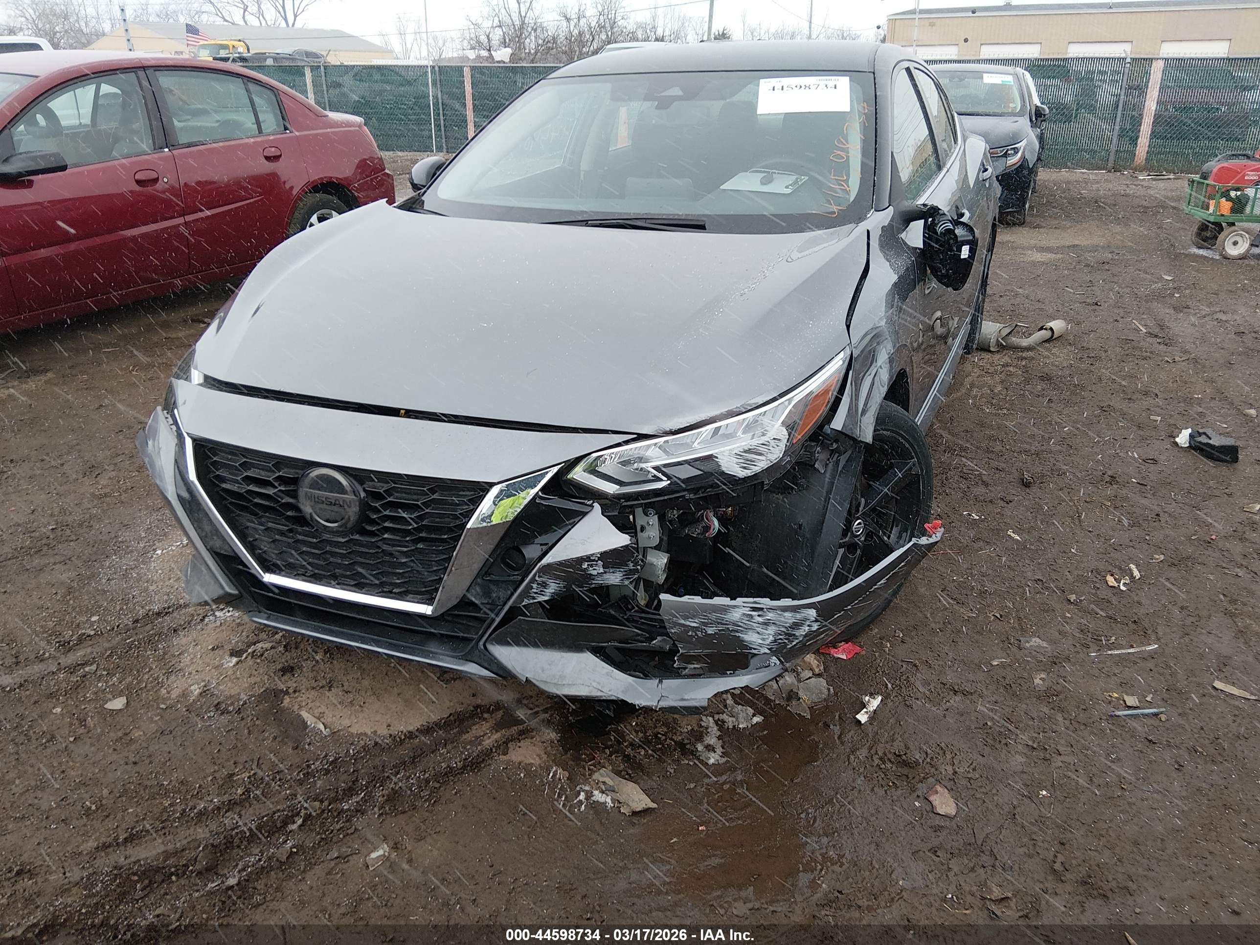 NISSAN SENTRA image 6
