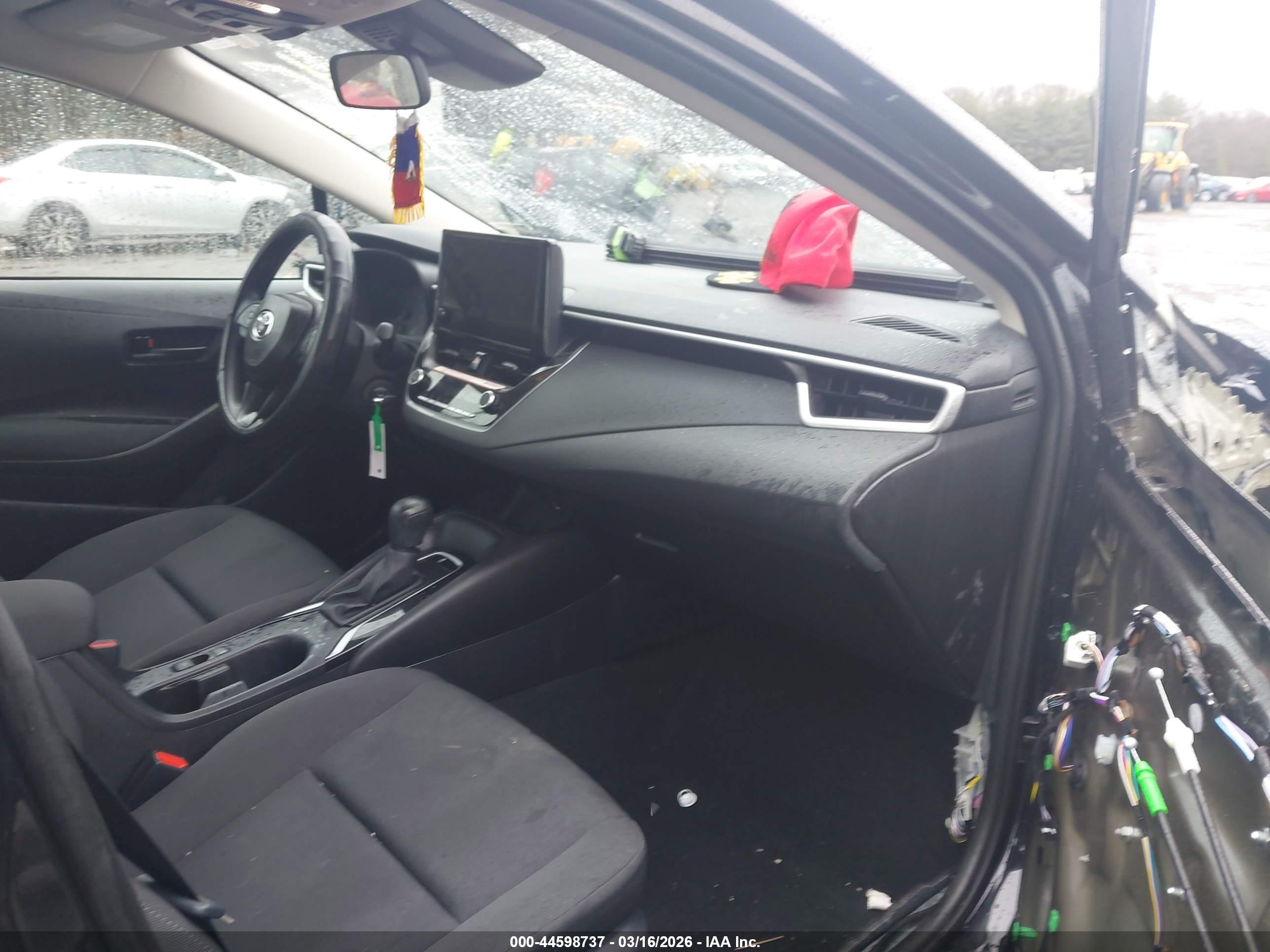 TOYOTA COROLLA image 5