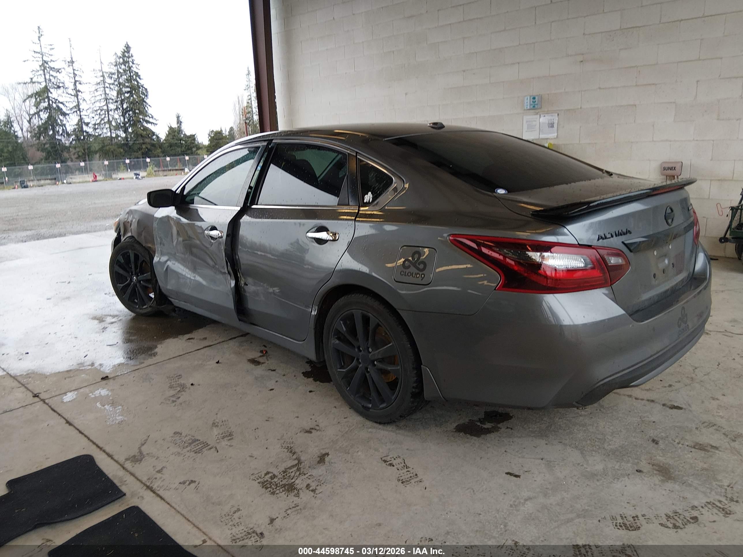 NISSAN ALTIMA image 3