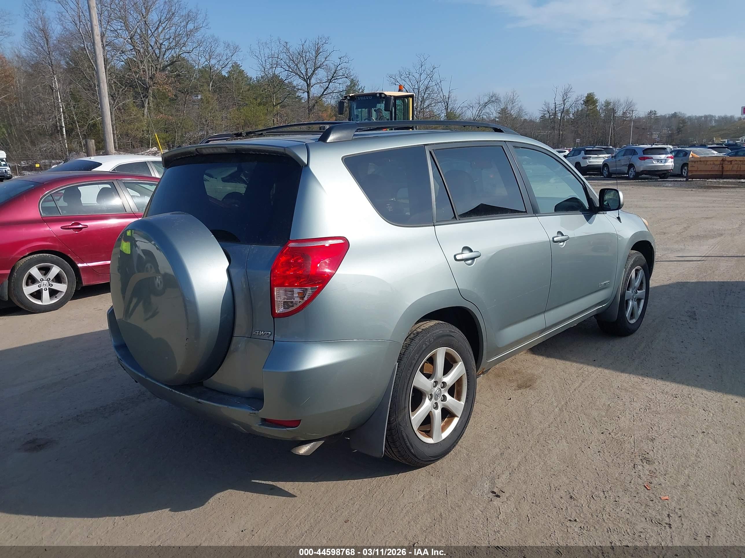 TOYOTA RAV4 image 4